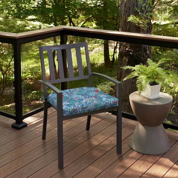 Hampton Bay 20 in. W x 20 in. D Universal Outdoor Seat Pad in Winifred Floral