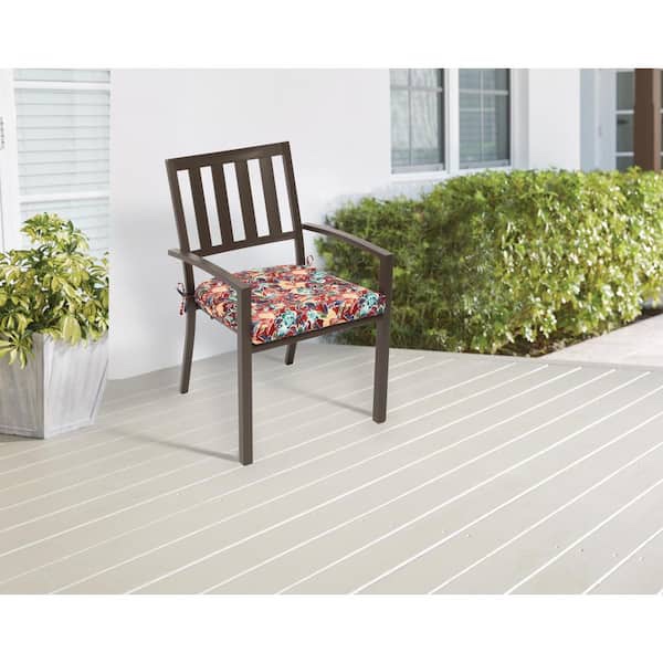 Hampton Bay 20 in. W x 20 in. D Universal Outdoor Seat Pad in Chili Floral