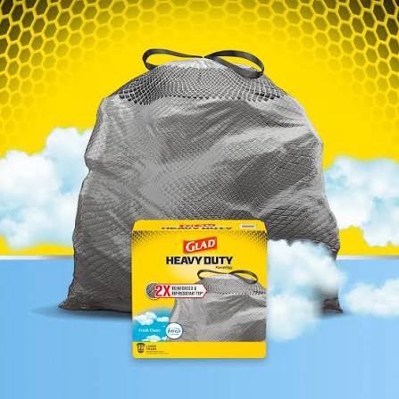 Glad Fresh Scent 33 Gal. Heavy Duty 2x Reinforced and Rip Resistant Top Large Drawstring Outdoor Black Trash Bags (50-Count