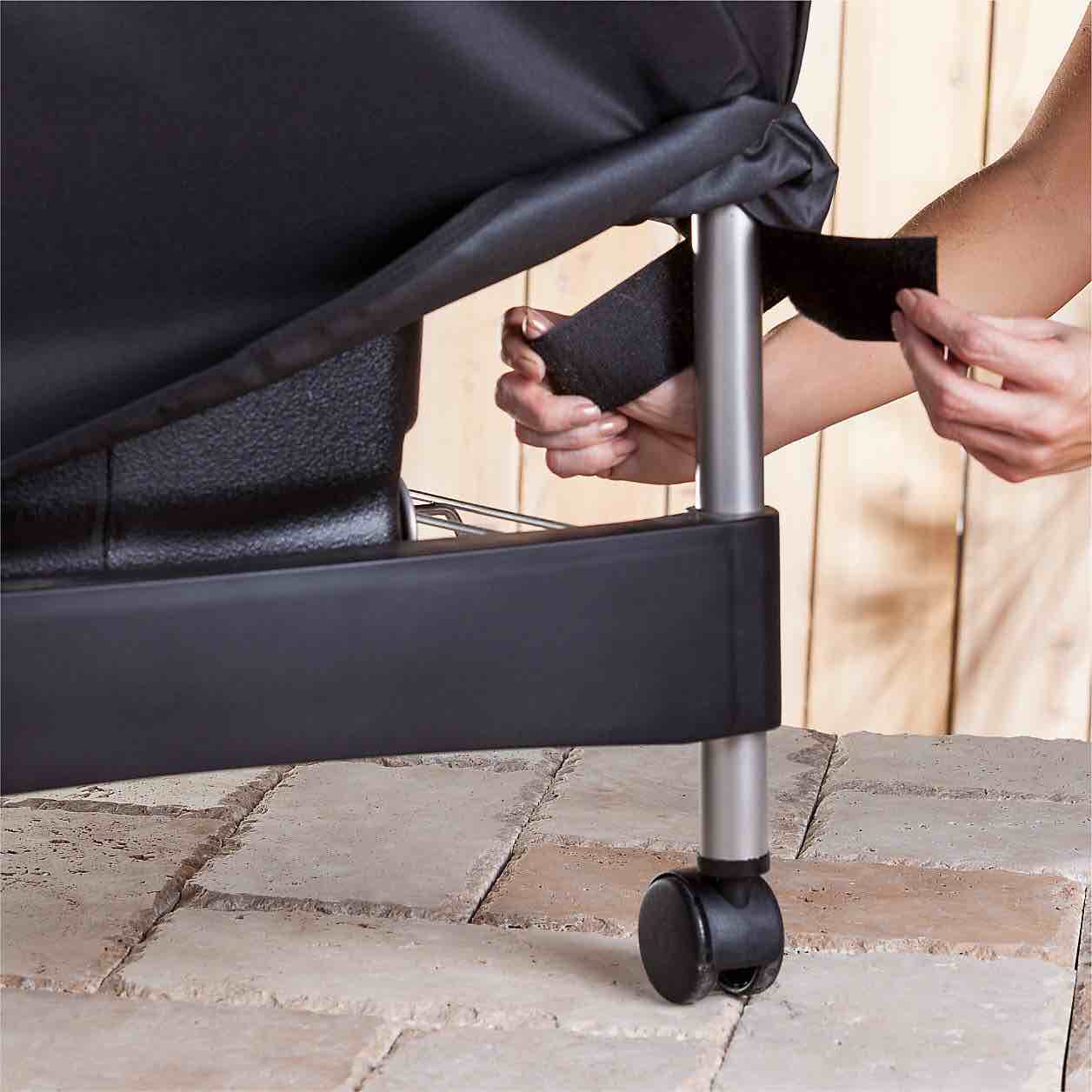 Condition photo showing New/Like New for weber grill cover performer