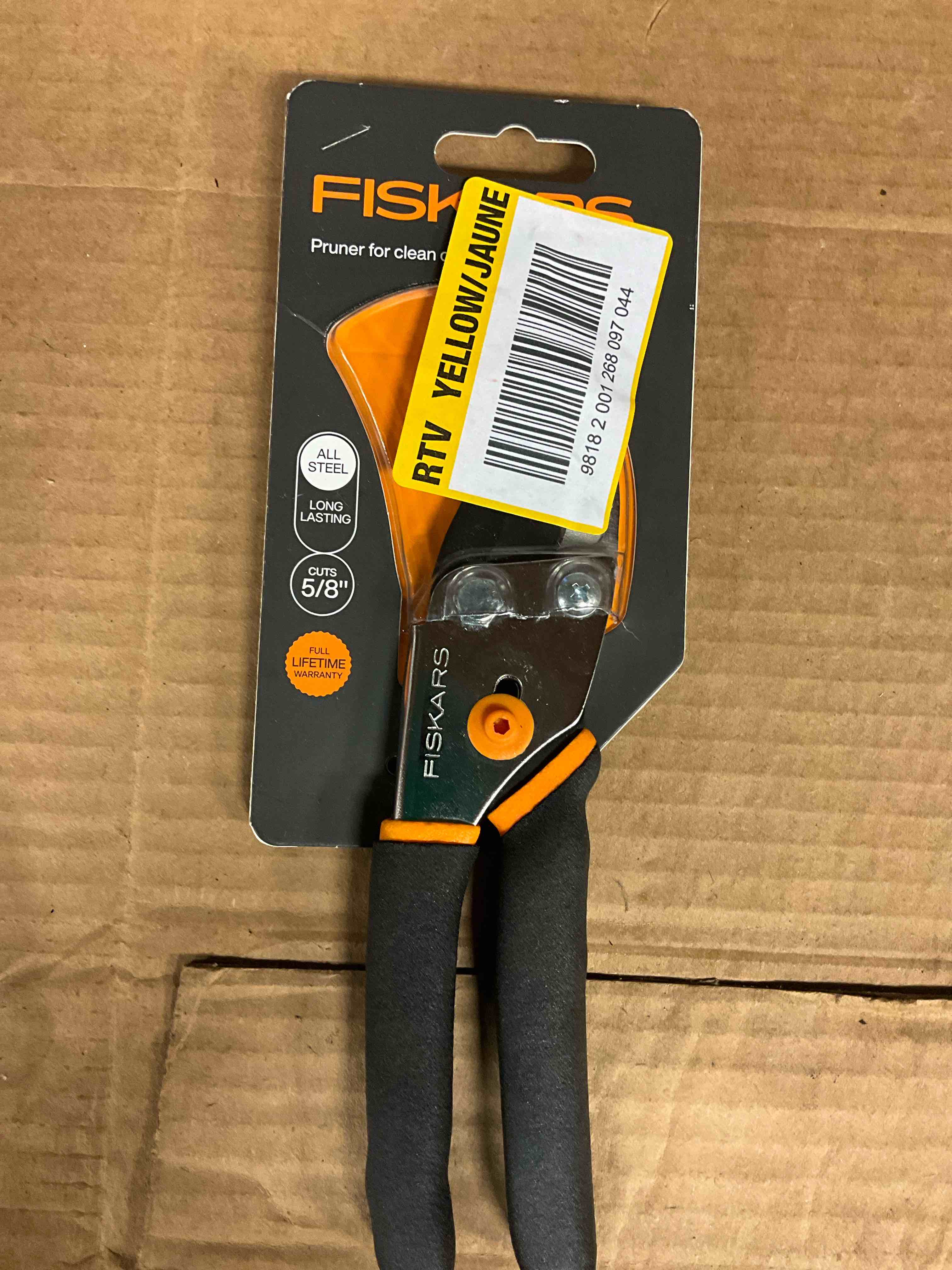 Condition photo showing New/Like New for 5/8 in. cut capacity 9 in. classic bypass pruning shears
