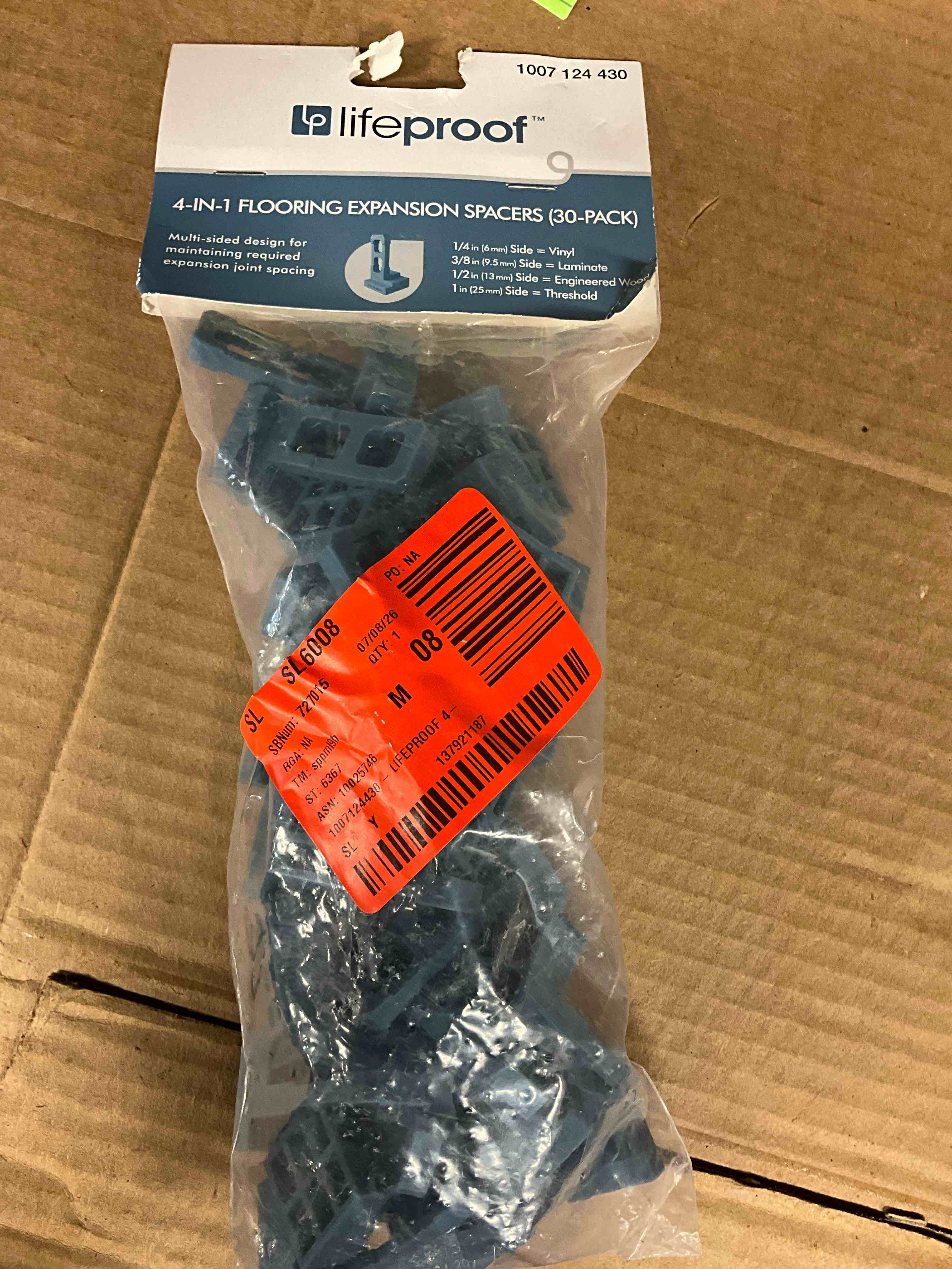 Condition photo showing New/Like New for 4-in-1 flooring expansion spacer for vinyl, laminate and hardwood (30-pack)