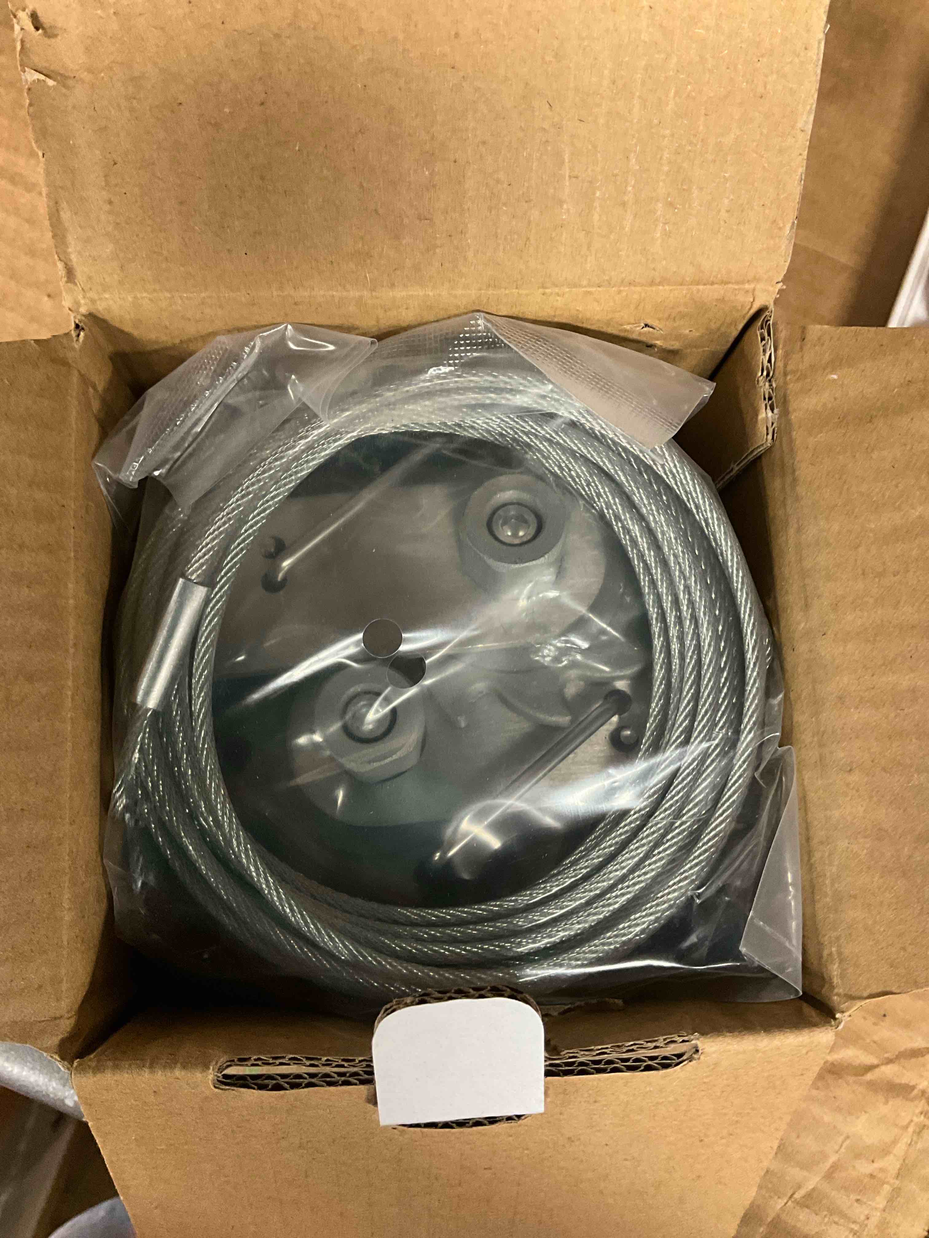 Condition photo showing New/Like New for top-notch tension ratchet winch triangle sun shade sail canopy cable wire installation kit