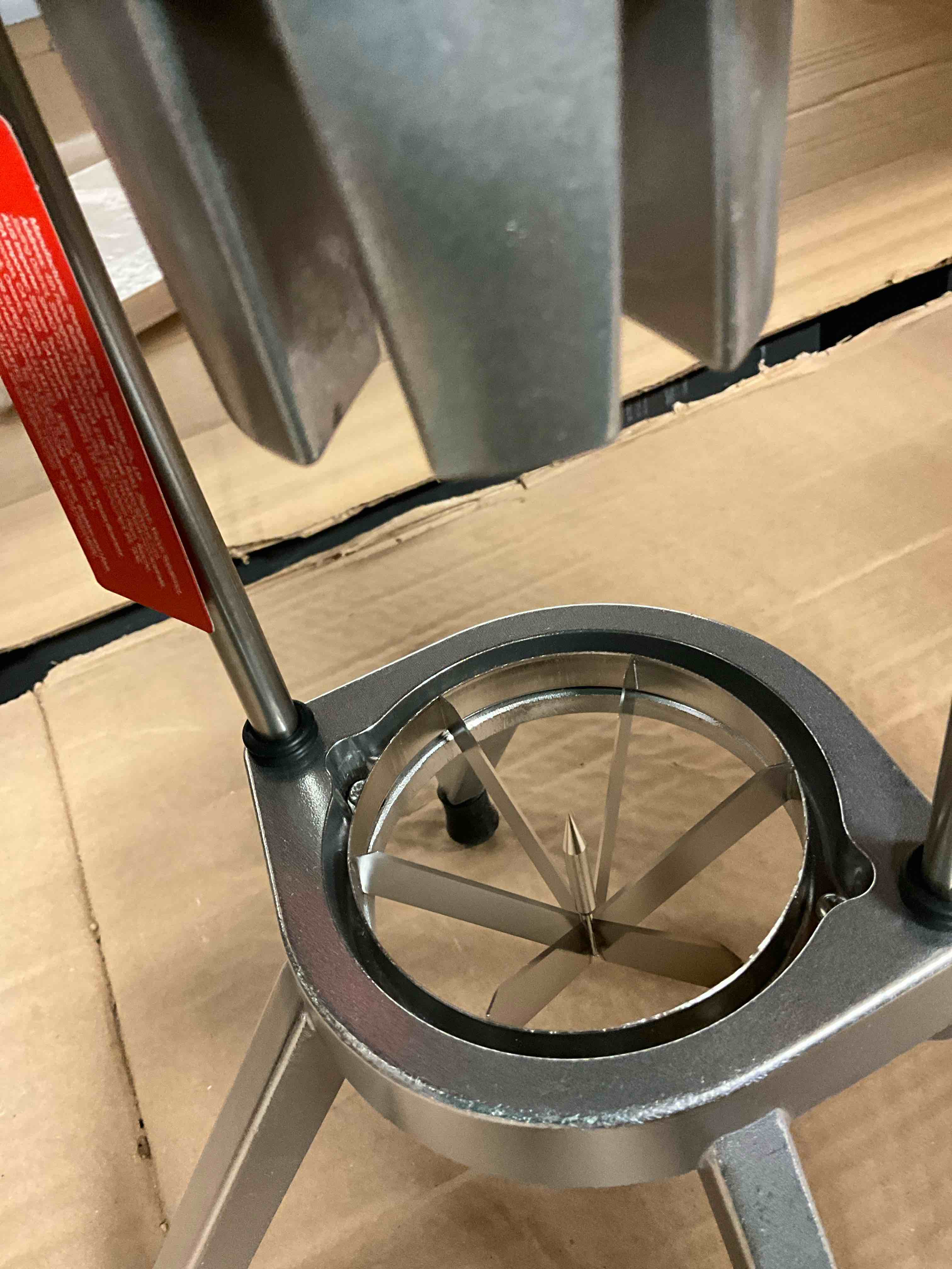 Condition photo showing New/Like New for 6-section commercial wedger stainless steel blade fruit lime slicer lemon cutter for home bar restaurant, sliver
