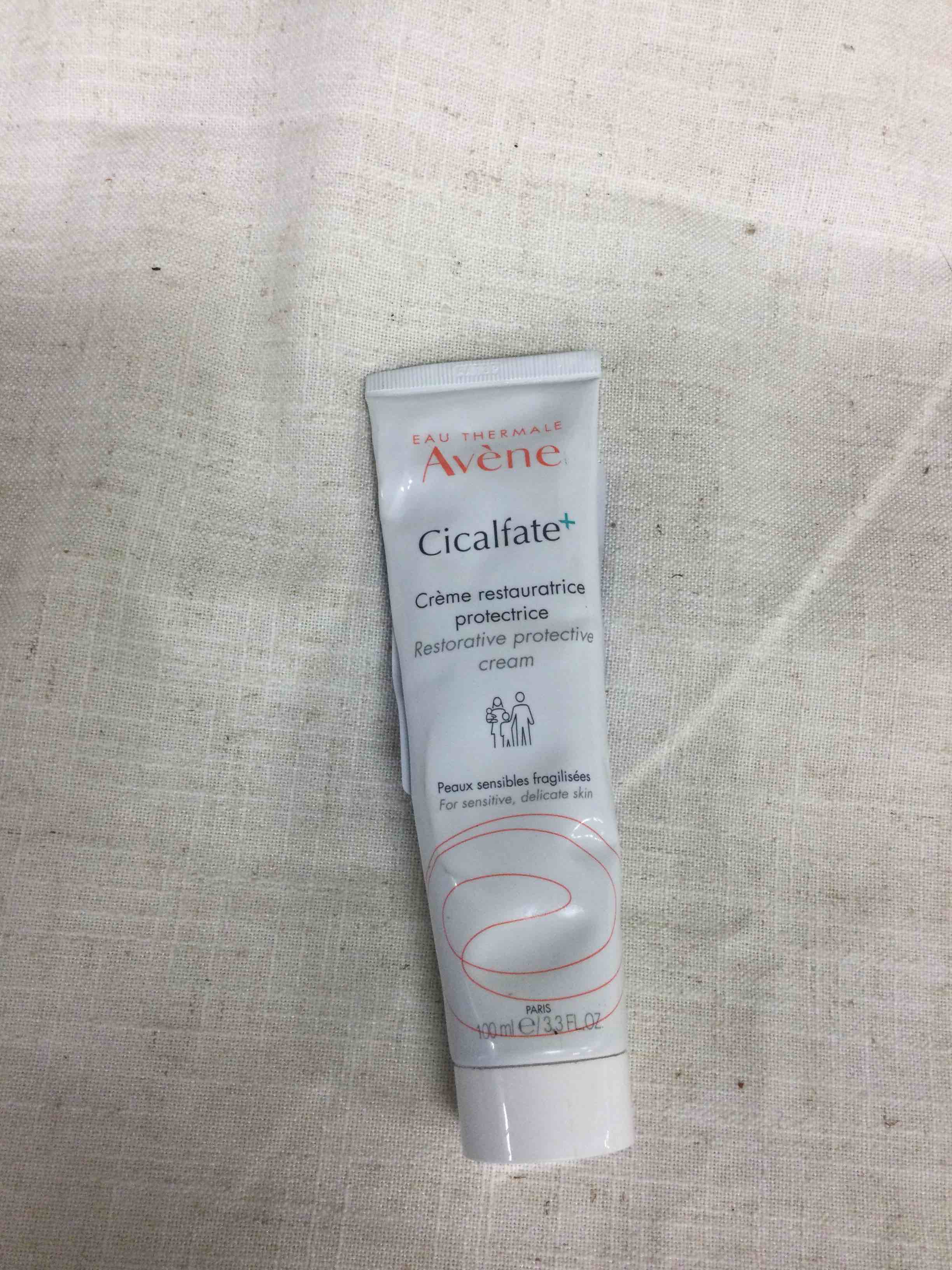 avène cicalfate+ restorative protective cream, face moisturizer, face cream for sensitive skin, helps restore skin barrier, restorative cream, safe for infants, children and adults
