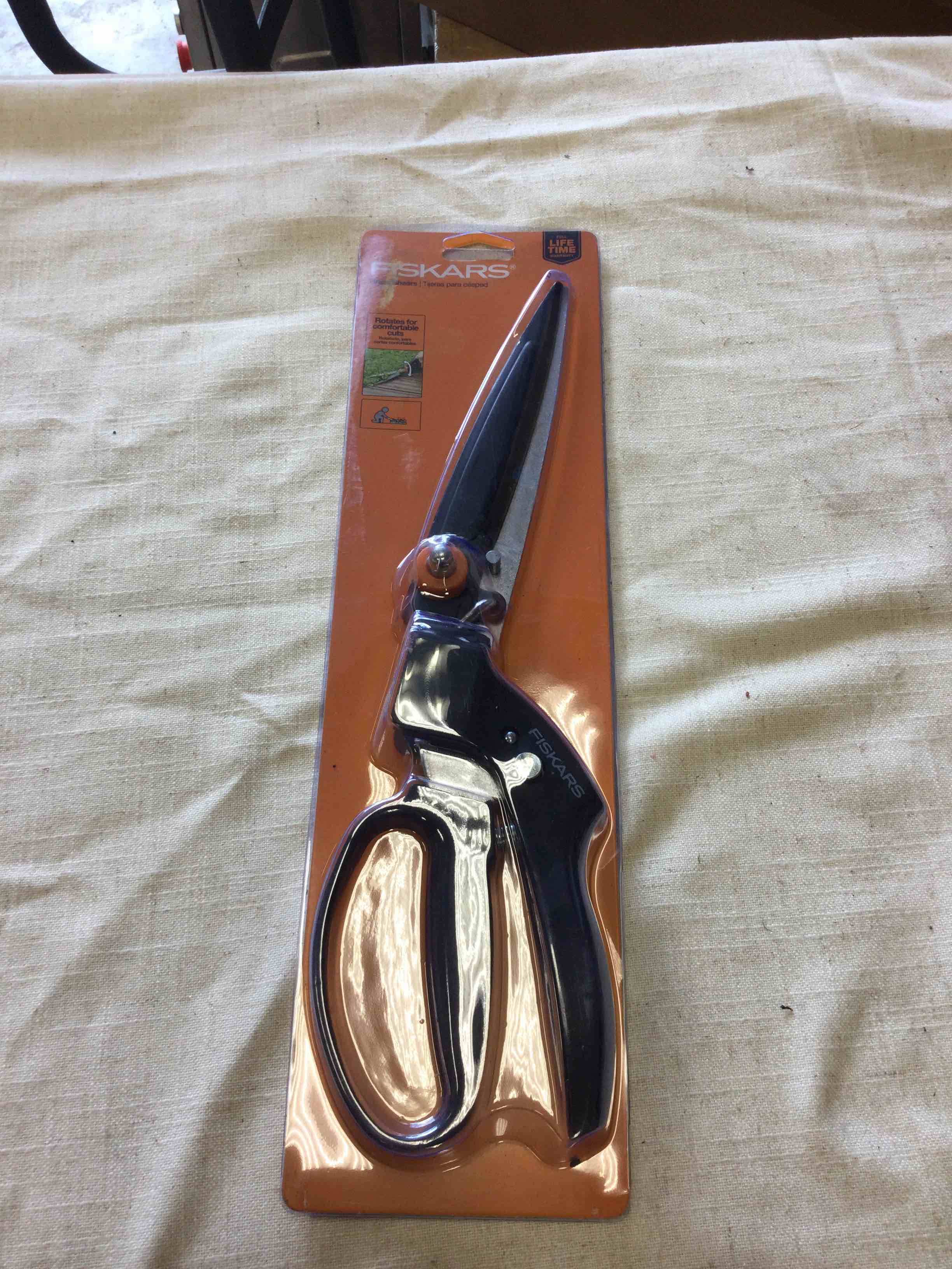 https://s3.amazonaws.com/lotting-images-prod/johnsoncity/PPE3451509_1760380325632.jpeg