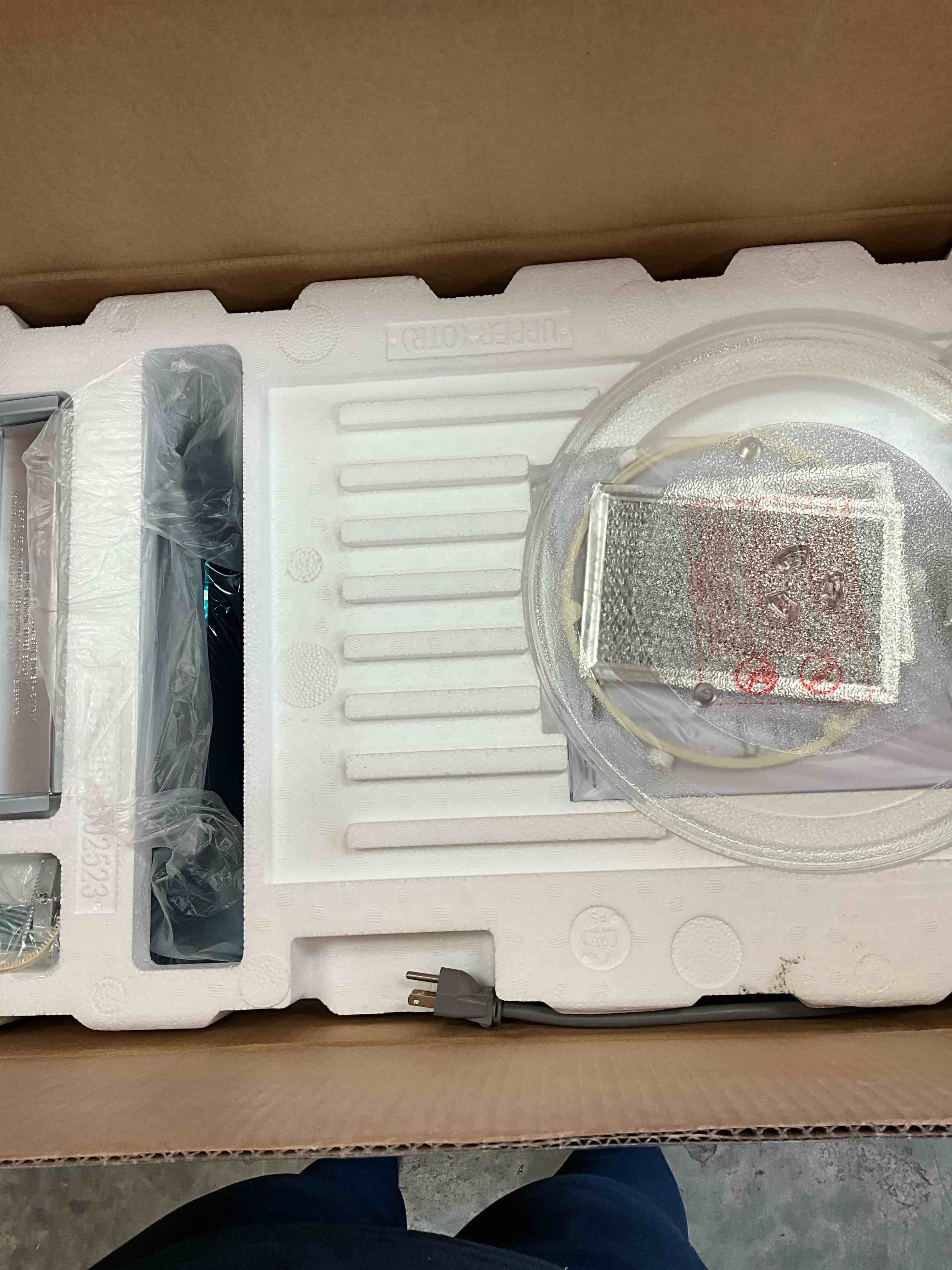 https://s3.amazonaws.com/lotting-images-prod/johnsoncity/PPE3451541_1760550174473.jpeg