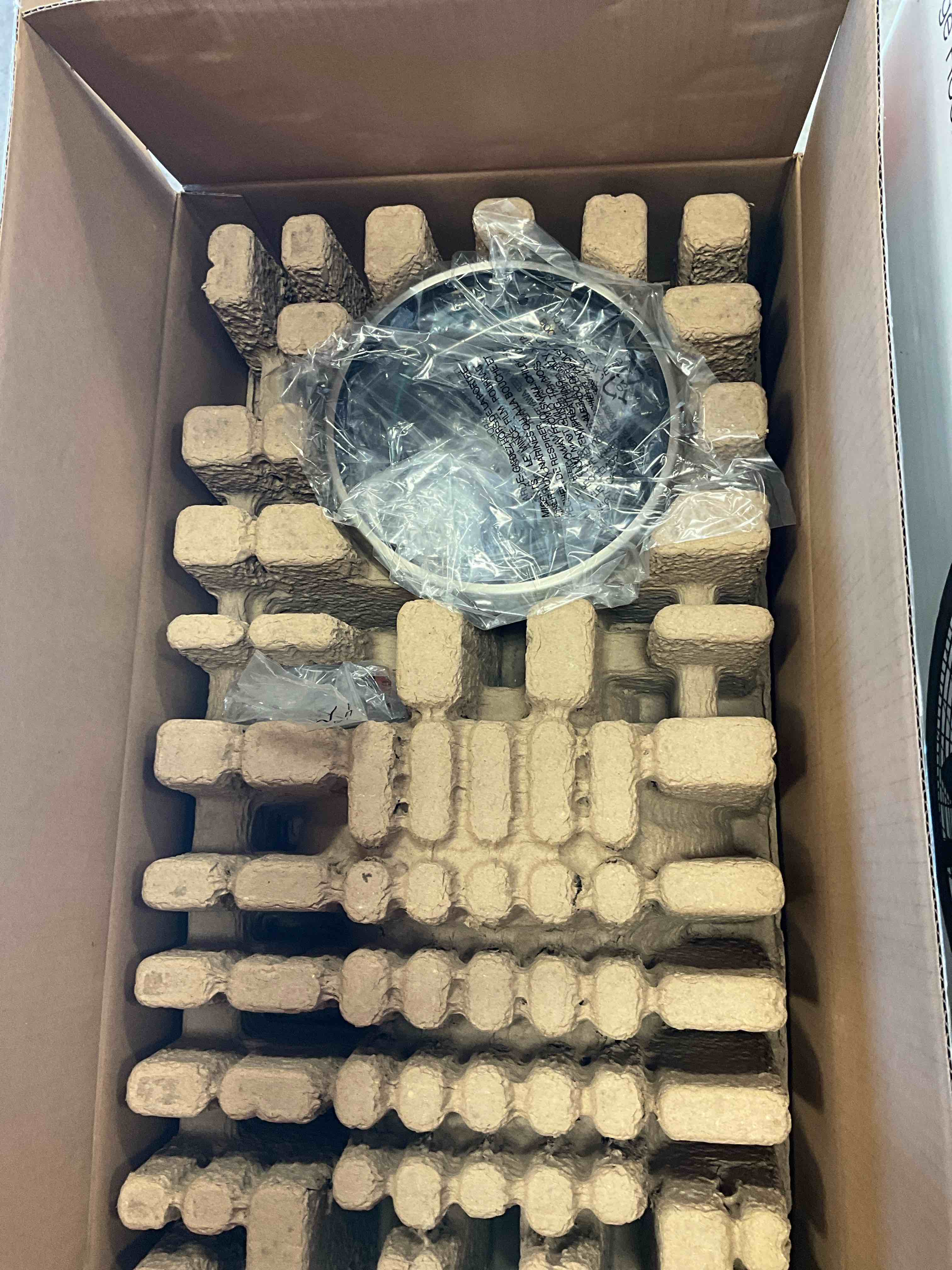 https://s3.amazonaws.com/lotting-images-prod/johnsoncity/PPE3451559_1760644261425.jpeg