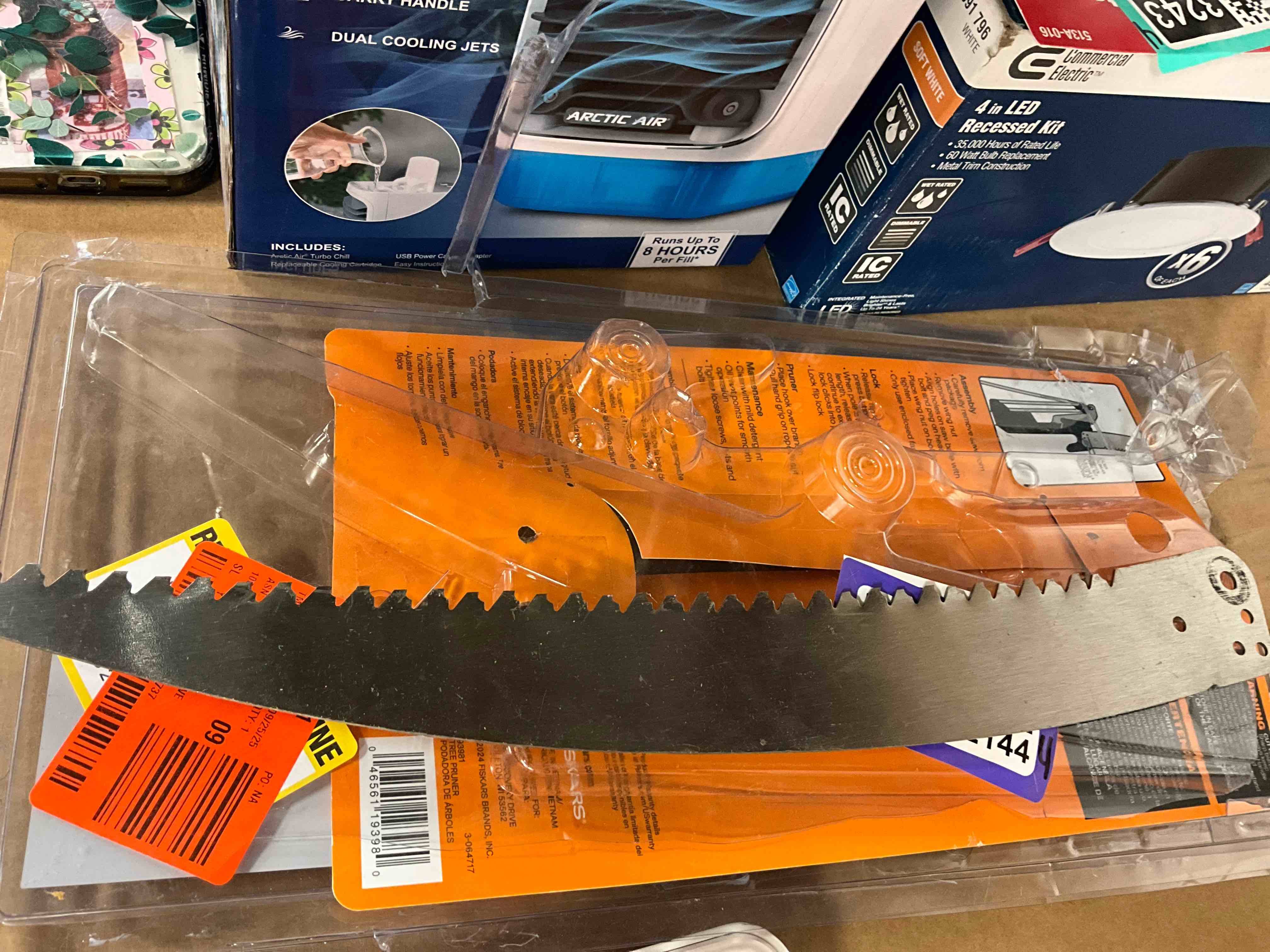 Condition photo showing Good Condition for Blade Only. Fiskars 7ft-14ft Power-Lever Extendable Pole Saw and Tree Pruner, Lawn and Garden Tools, Black/Orange