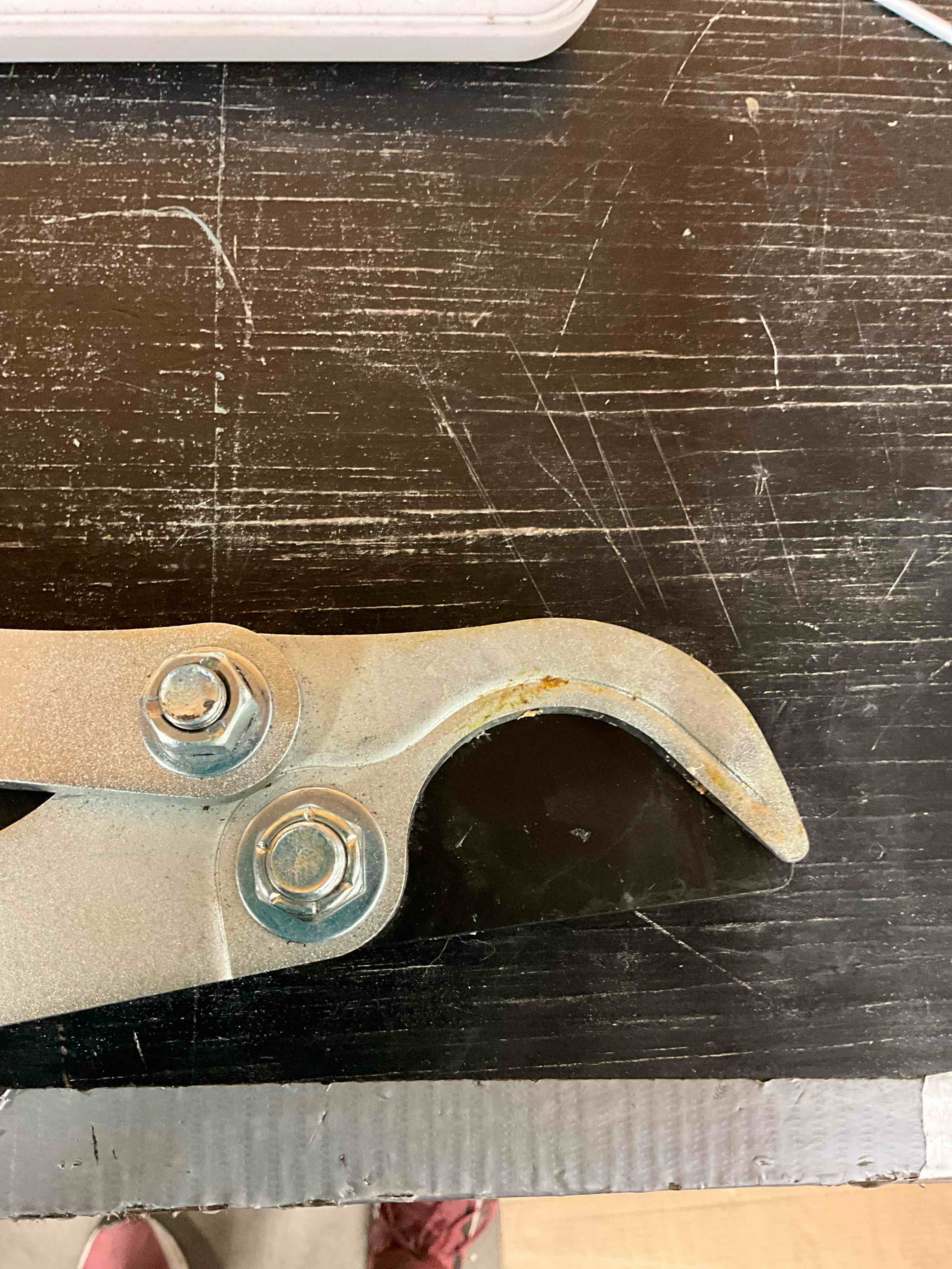 Condition photo showing Good Condition for Signs of previous use. Fiskars Telescopic Lopper with Power-Lever  Steel Blade and SoftGrip Handle