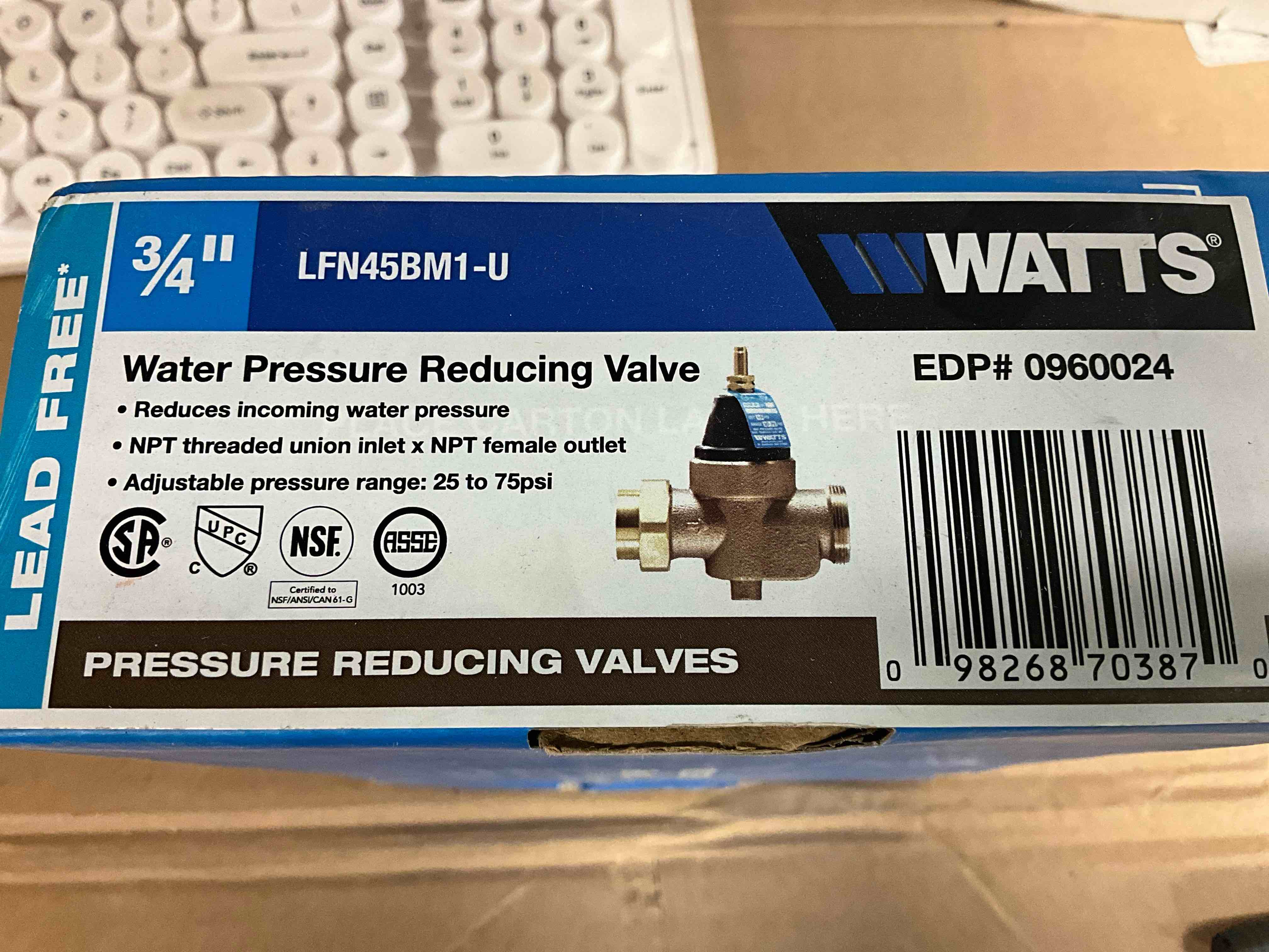 Condition photo showing New/Like New for watts brass & tubular 123715 0.75 in. water pressure reducing valve