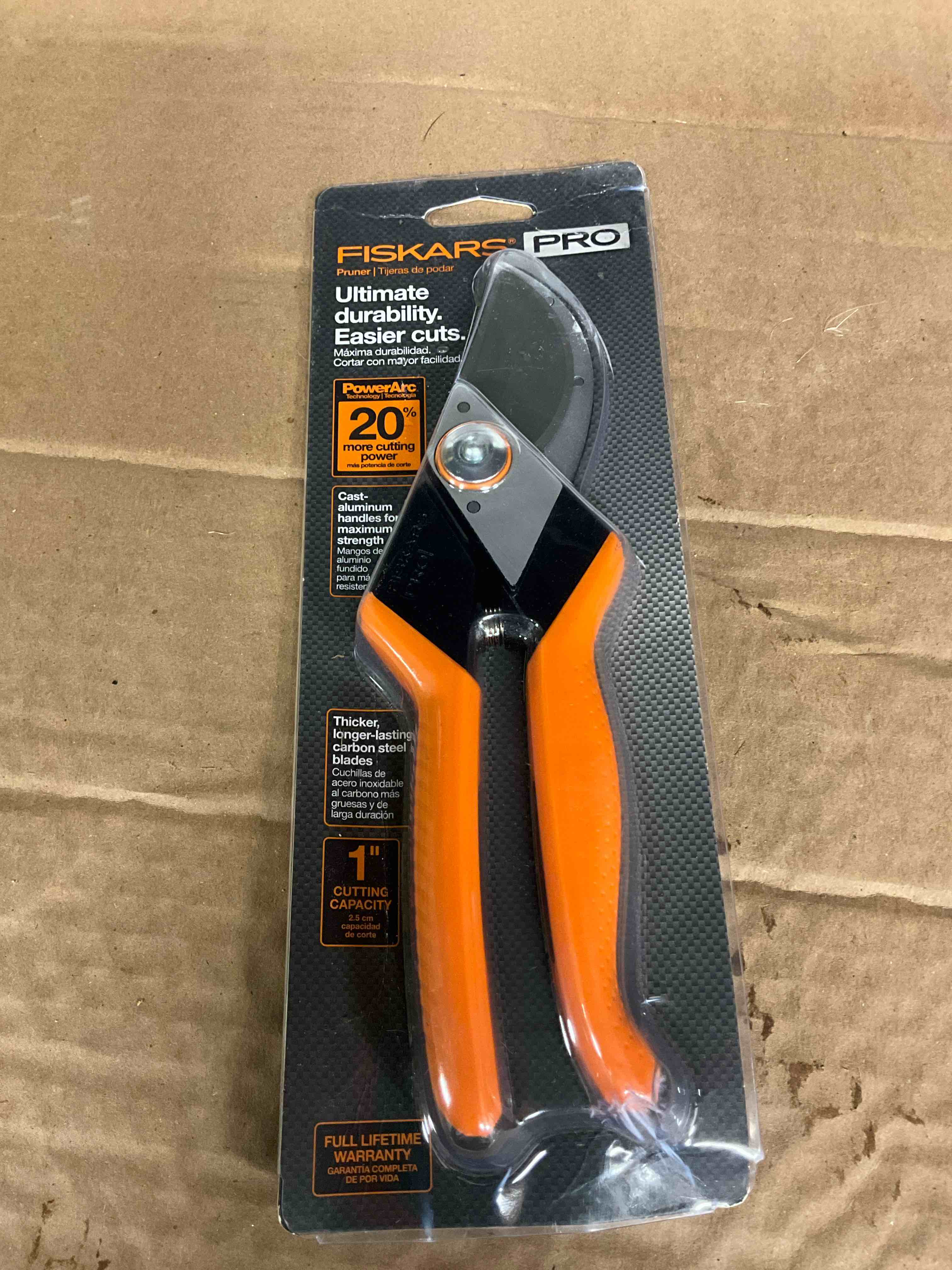 Condition photo showing New/Like New for fiskars pro pruner shears, garden clippers, gardening scissors with sharp non-stick steel rust resistant blade