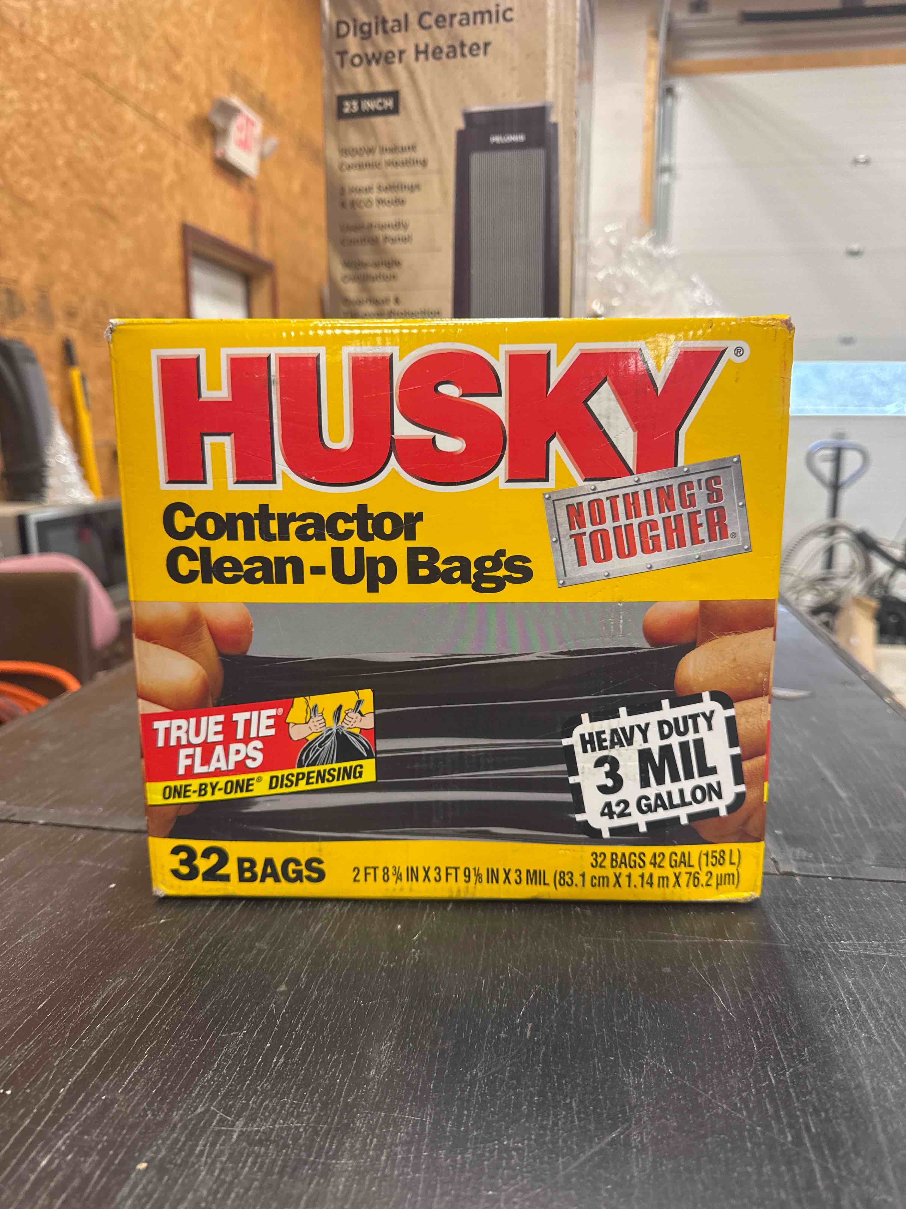 42 gal Poly-America HK42WC032B-M Black Husky 3-Mil Contractor Trash Bag  32-Count