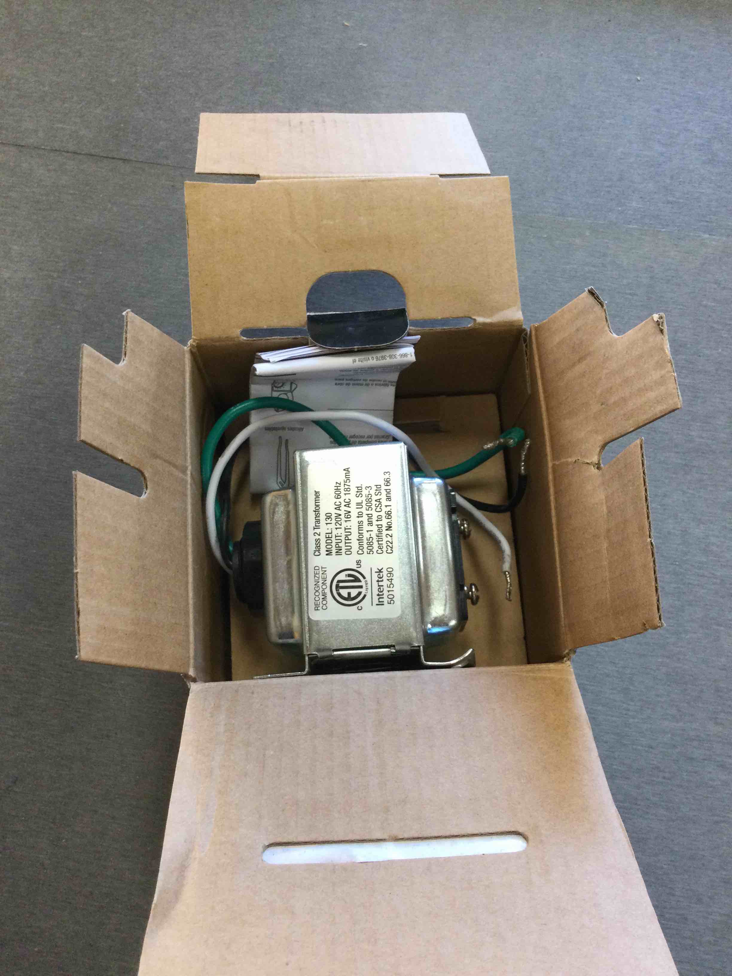 Defiant 16-Volt AC/30-Volt a Transformer