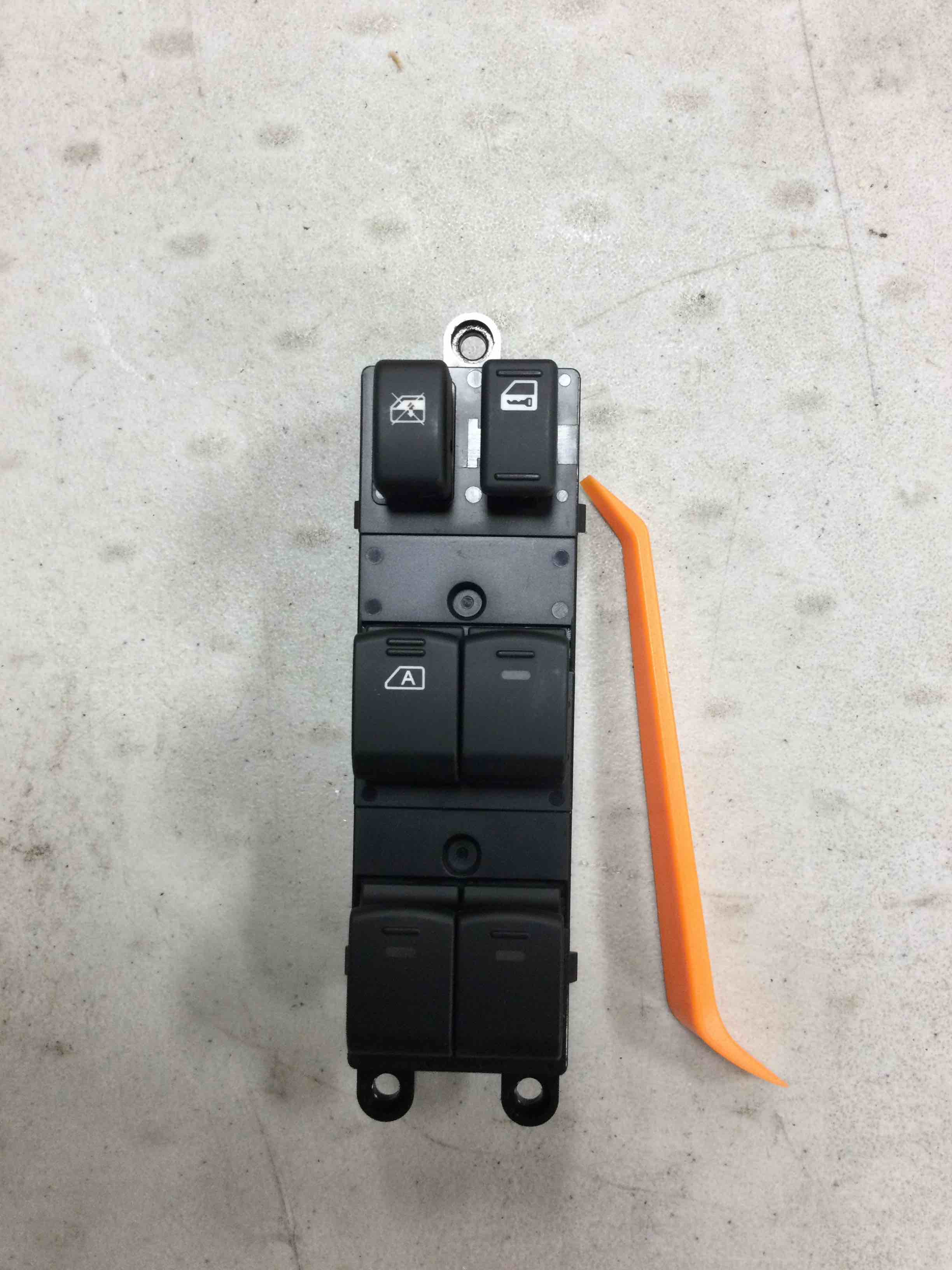 https://s3.amazonaws.com/lotting-images-prod/johnsoncity/RED2240649_1745963736232.jpeg