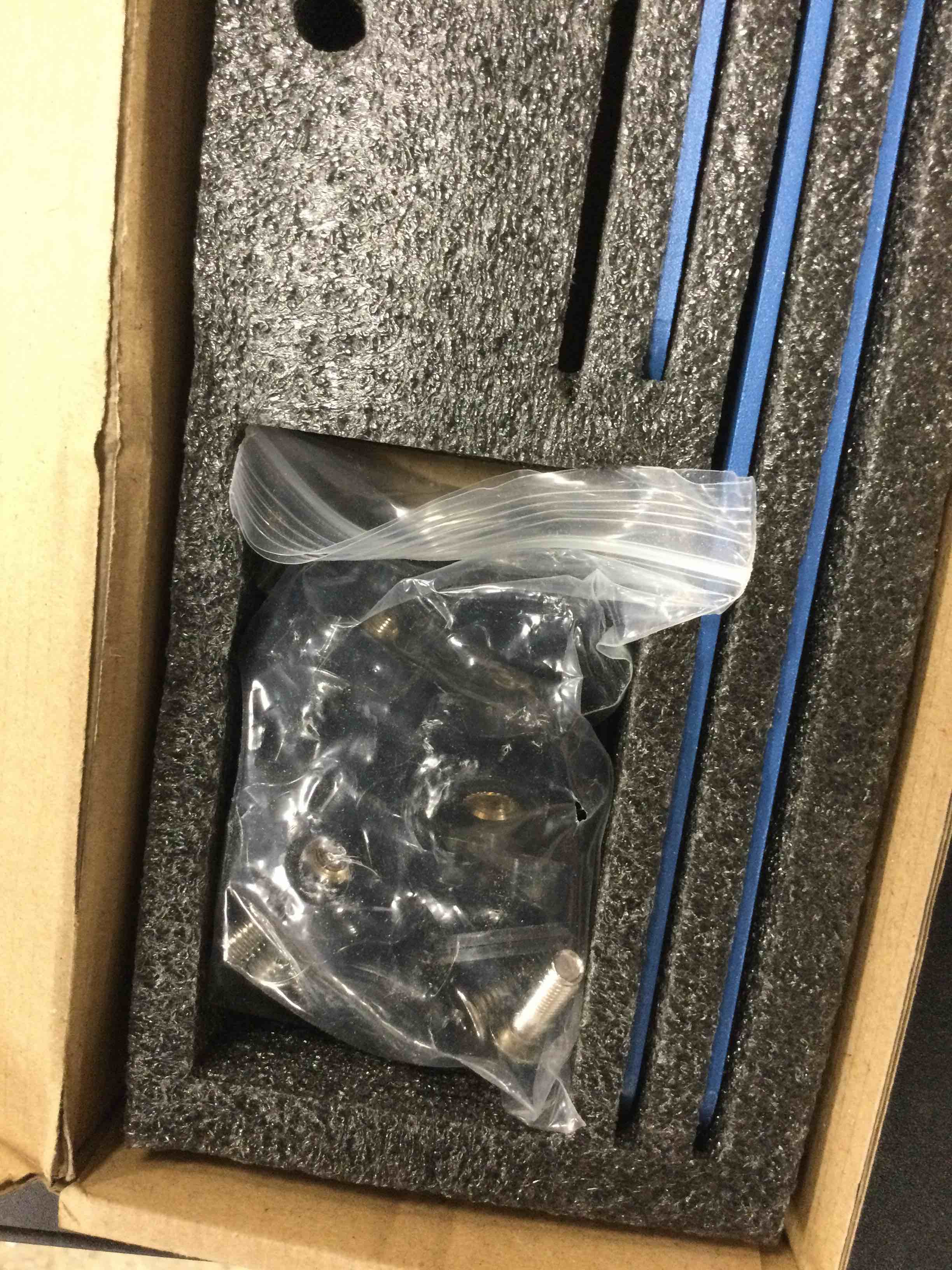 https://s3.amazonaws.com/lotting-images-prod/johnsoncity/RED2240680_1746723490912.jpeg