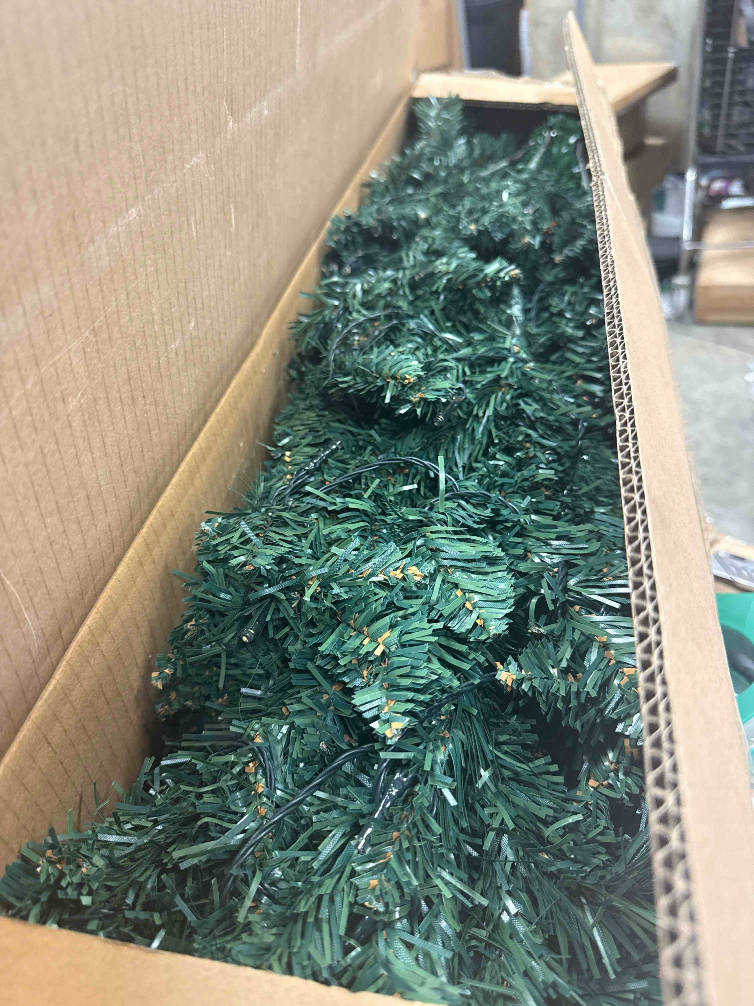 Veikos Christmas Tree – 3.4 ft Tall
