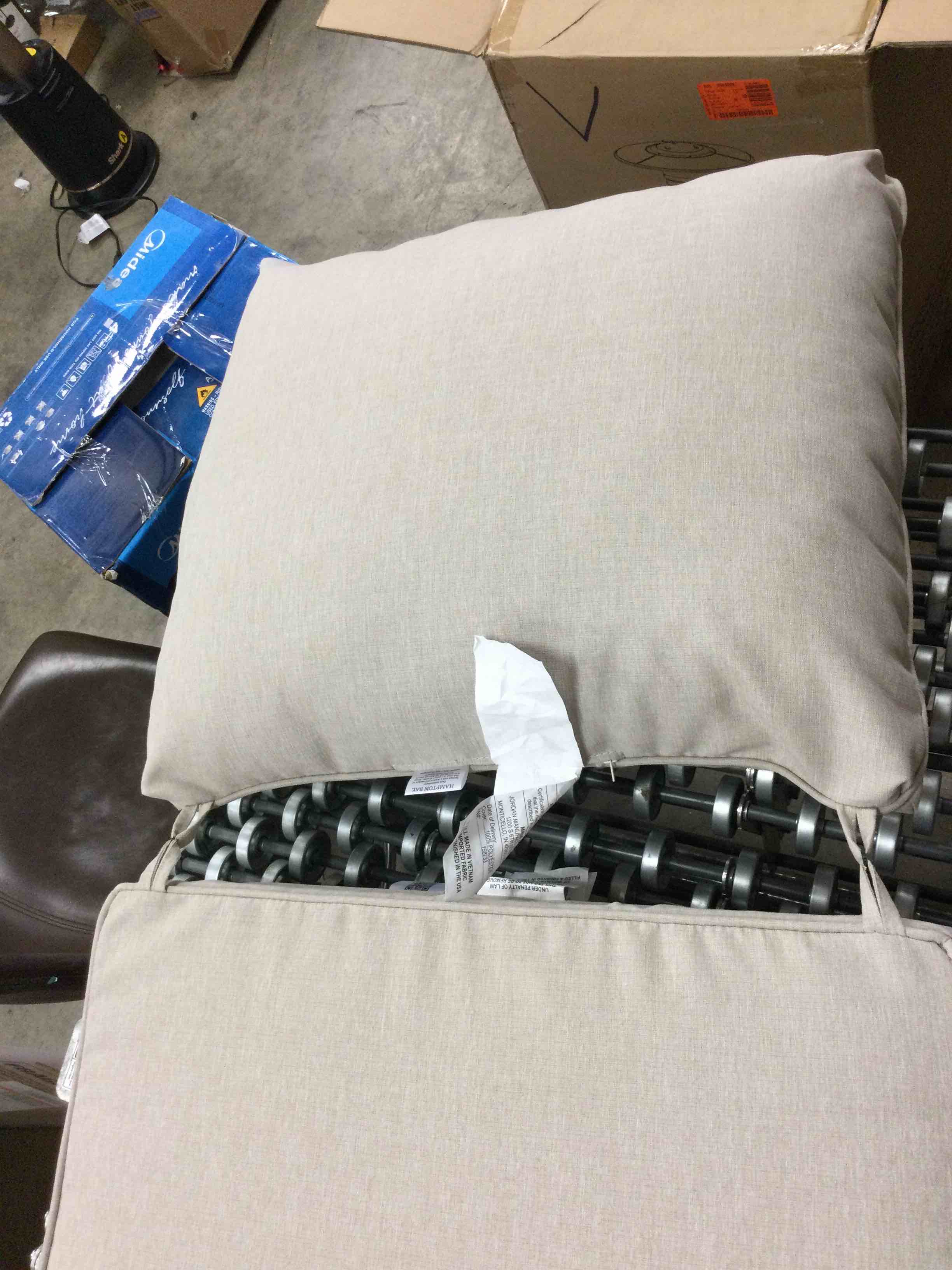 https://s3.amazonaws.com/lotting-images-prod/johnsoncity/RED2241834_1754591032657.jpeg