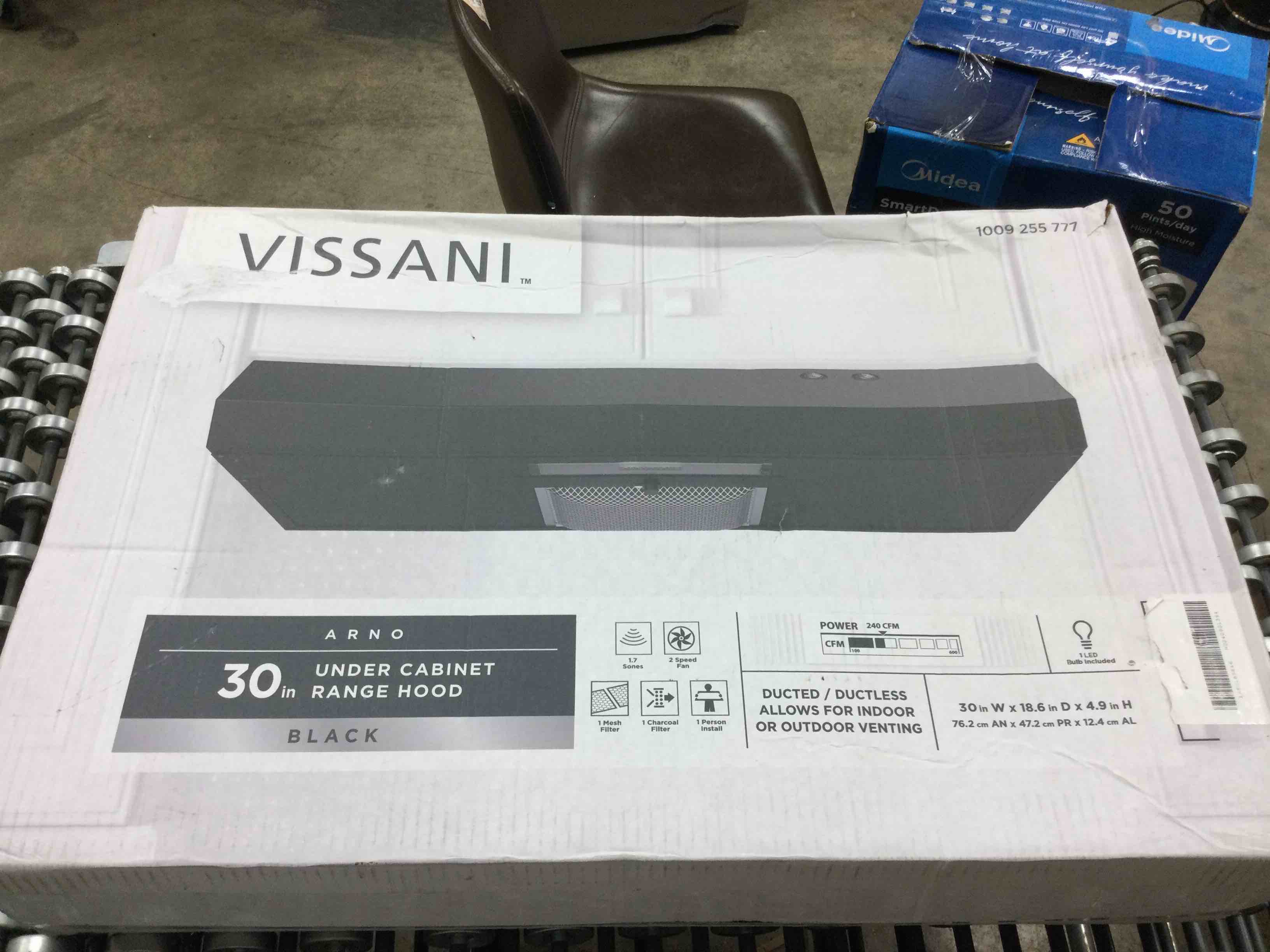 Vissani Arno 30 in. 240 CFM Convertible Under Cabinet Range Hood in Black with Lighting and Charcoal Filter, Black painted