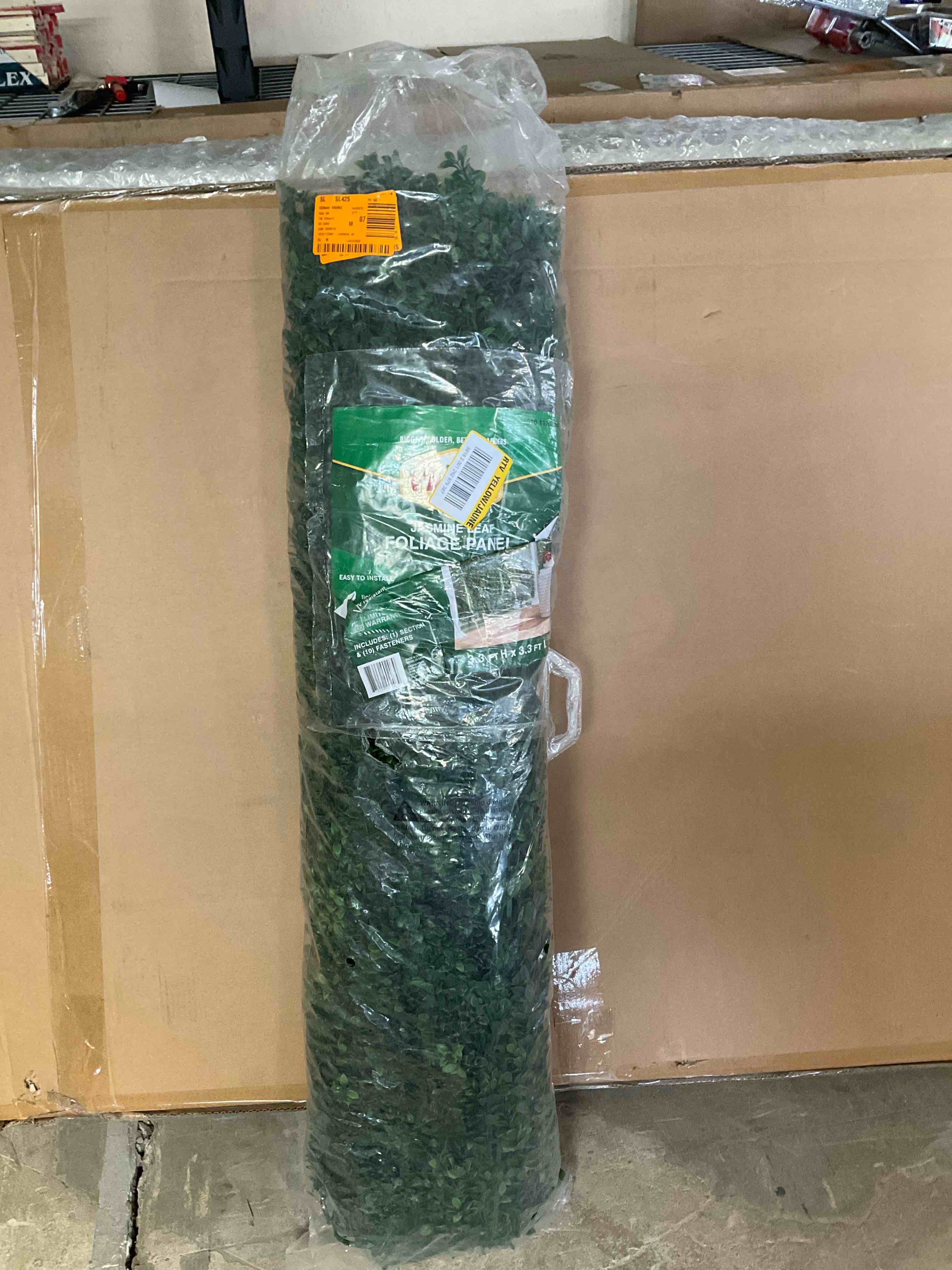 40 in. H x 40 in. W Green Artificial Jasmine Leaf Panel
