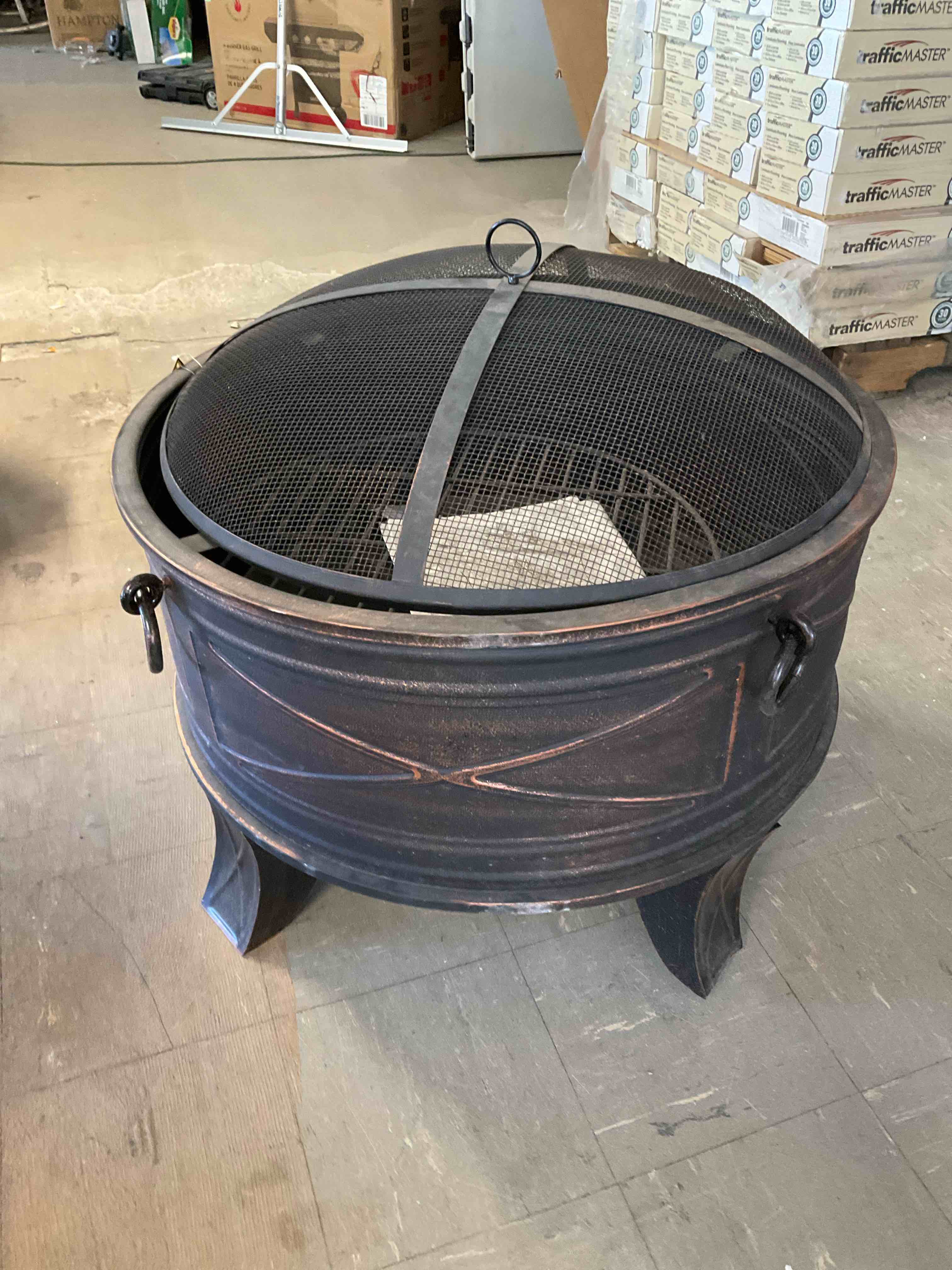 26 inch Quadripod fire pit in Antique bronze steel 