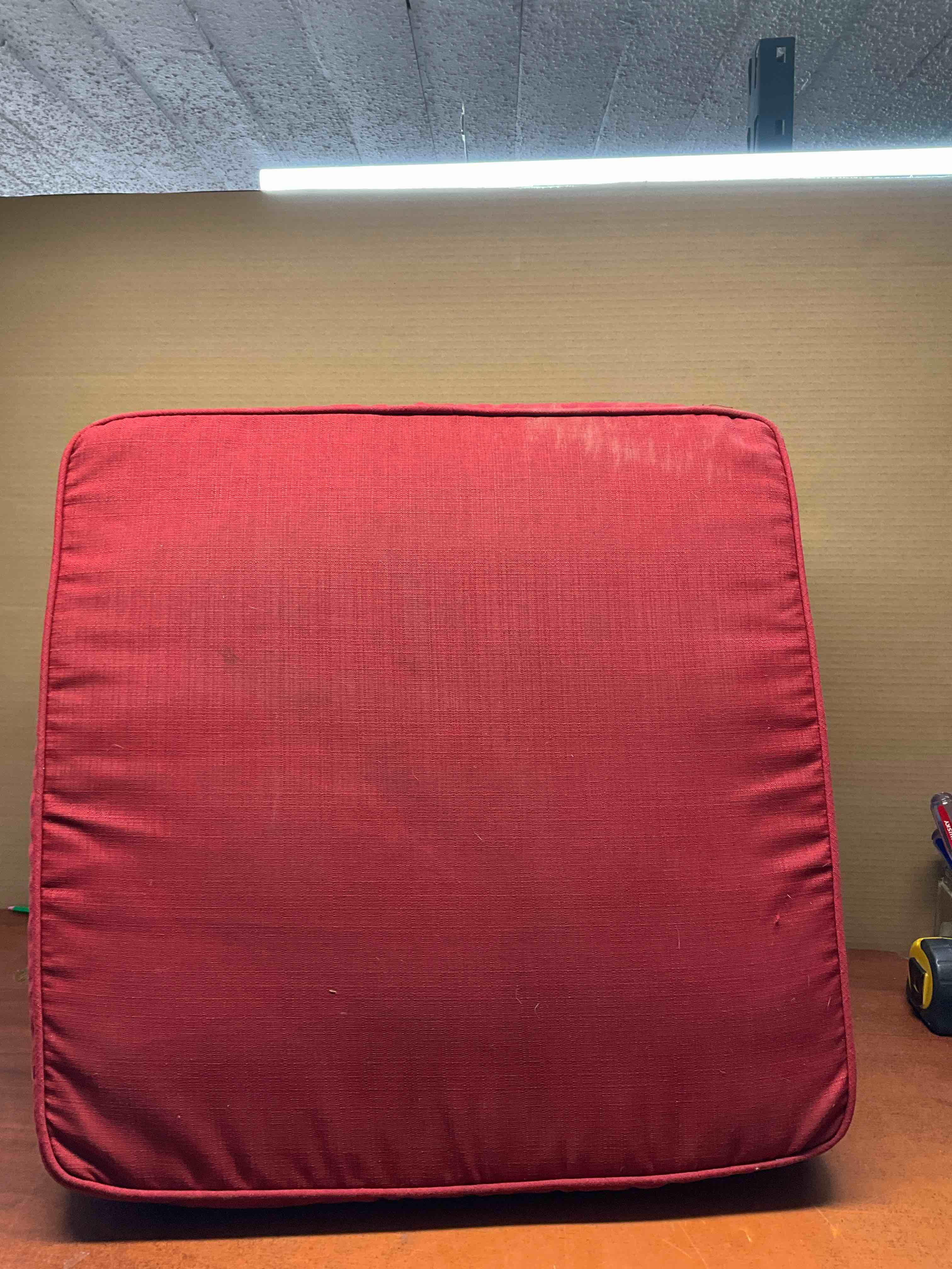 https://s3.amazonaws.com/lotting-images-prod/johnsoncity/RED3392164_1752002430866.jpeg