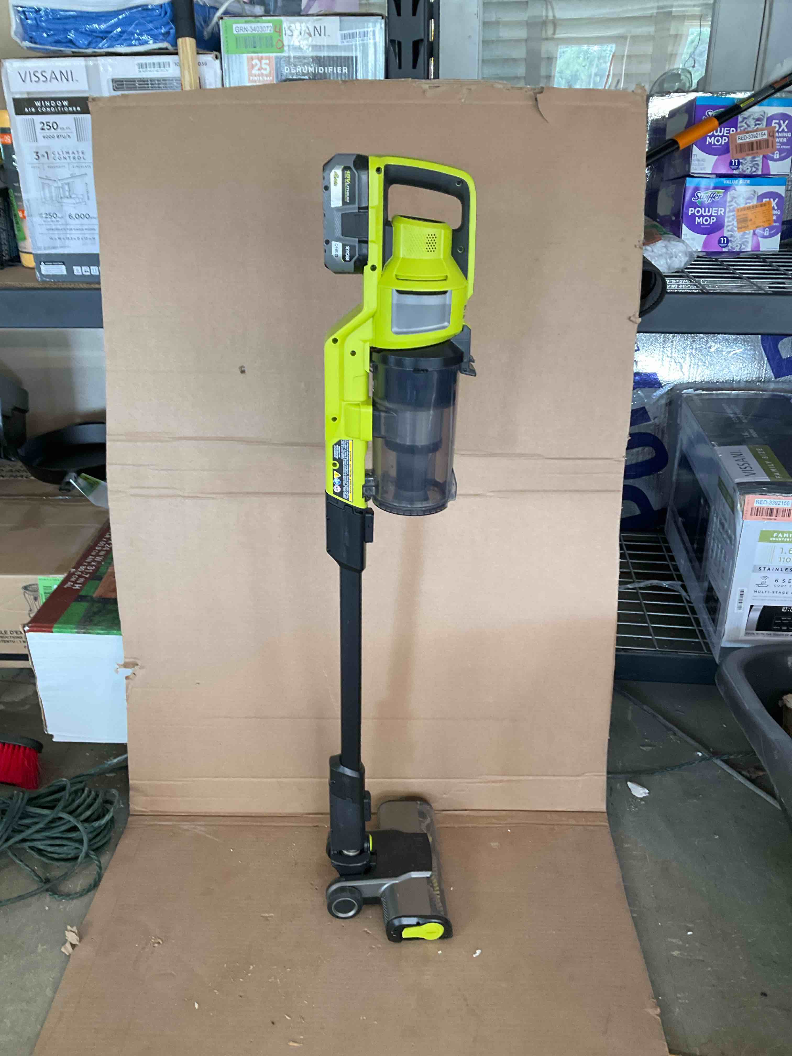 Ryobi One+HP Brushless Stick vacuum With 4 Ah 18 volt battery ** no charger**