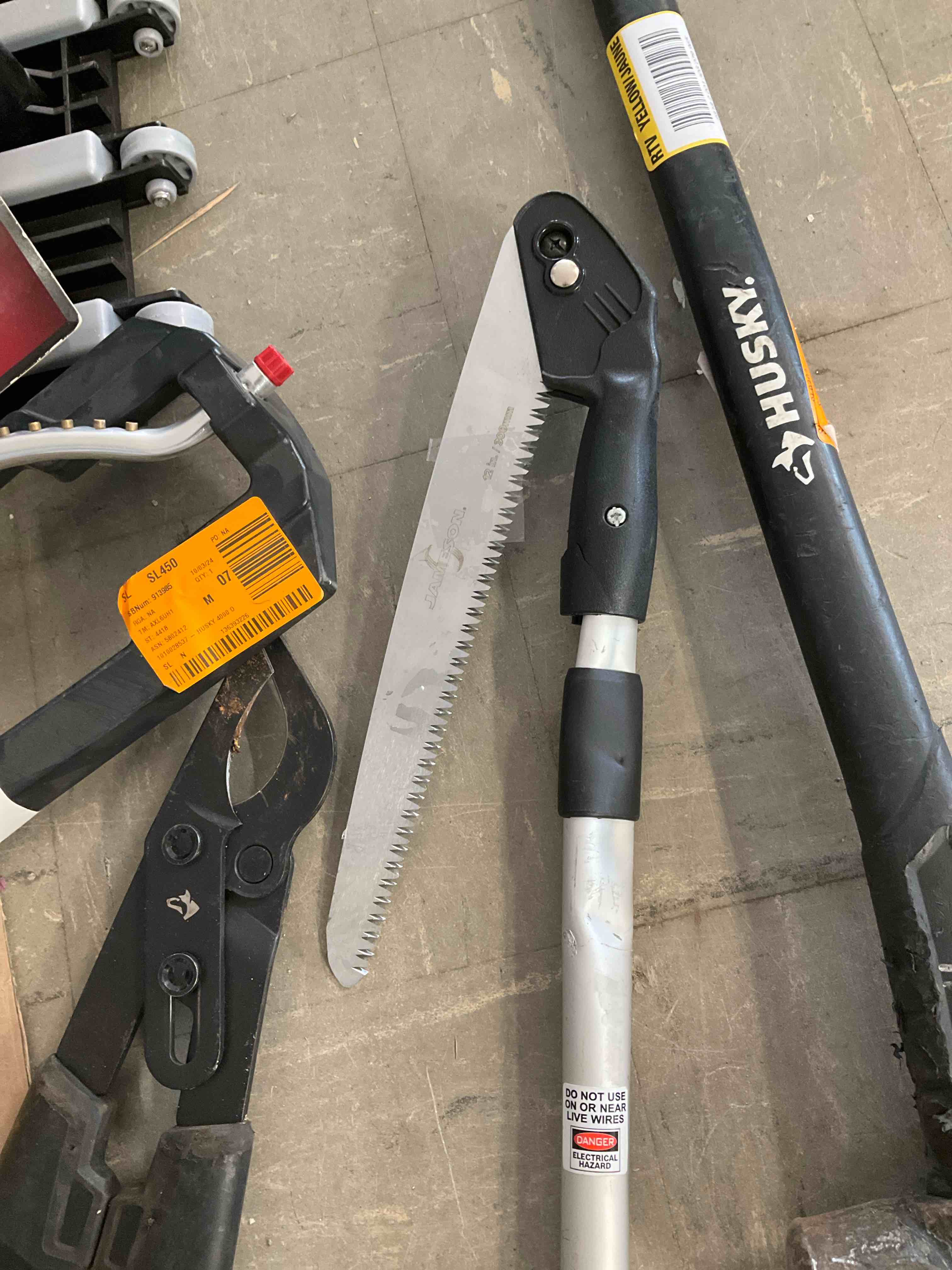 https://s3.amazonaws.com/lotting-images-prod/johnsoncity/RED3392220_1752696581022.jpeg