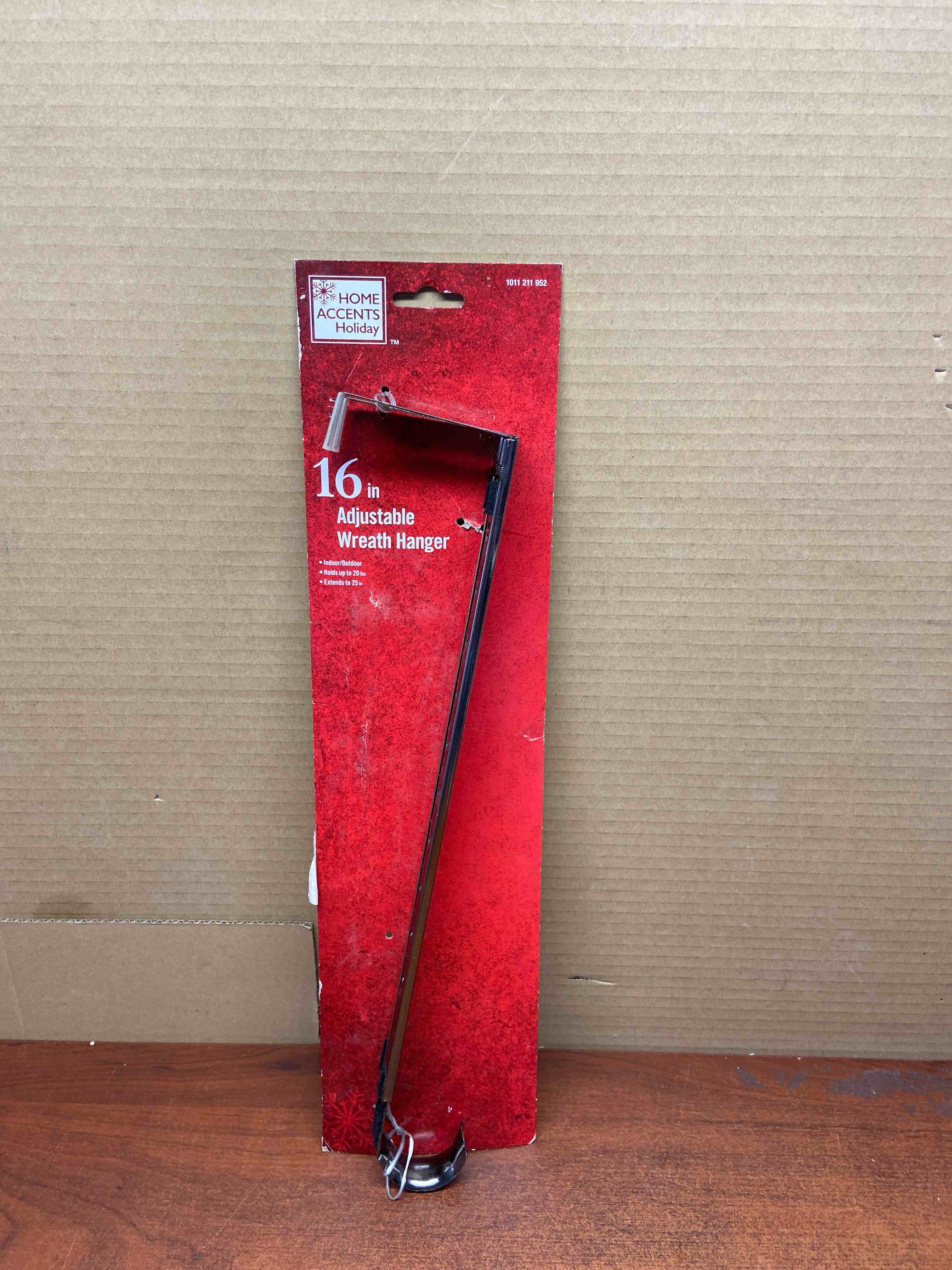 16 inch adjustable wreath hanger