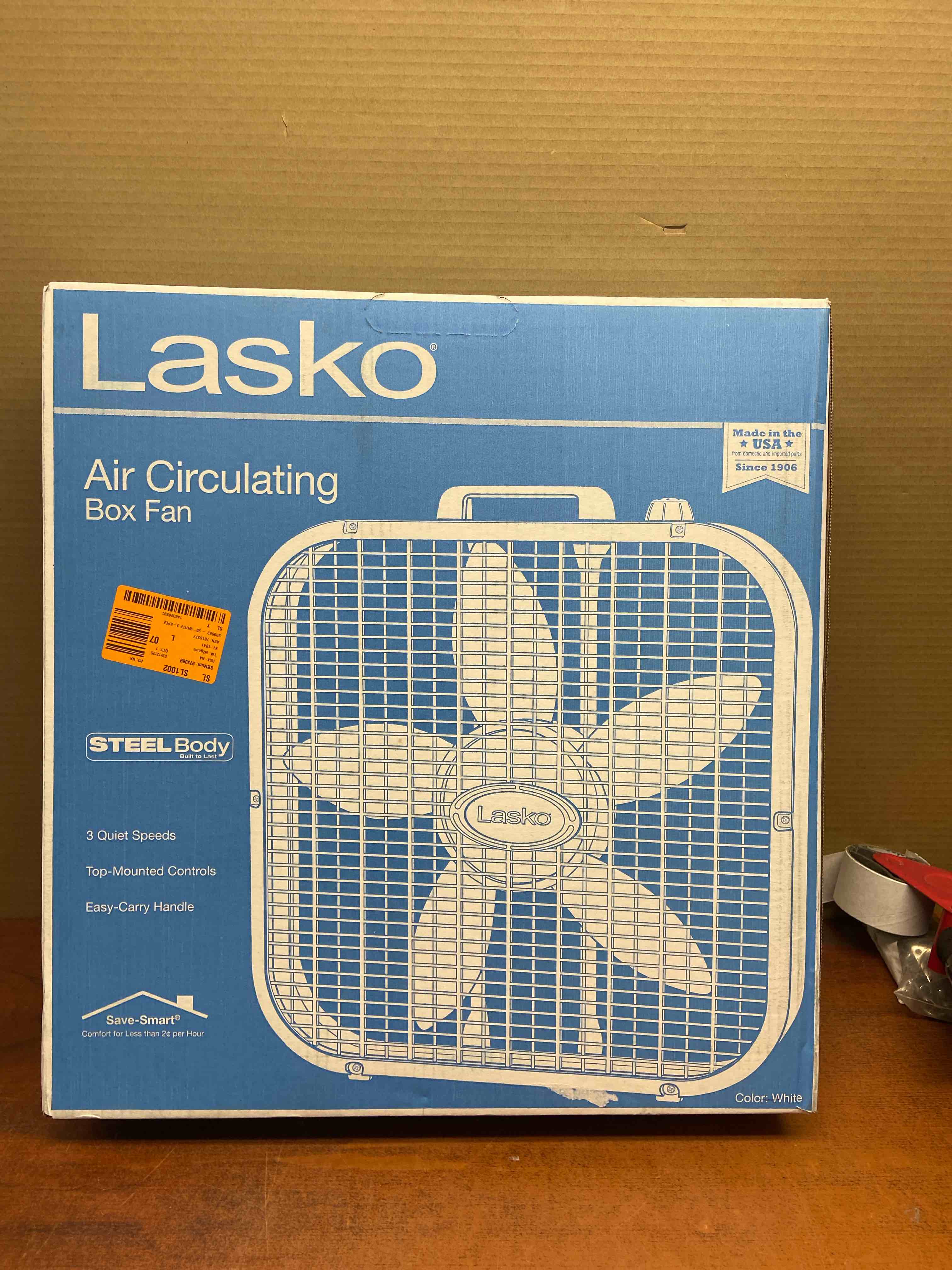 lasko 20” energy efficient box fan with 3 speeds  22  h  white  b20201  new