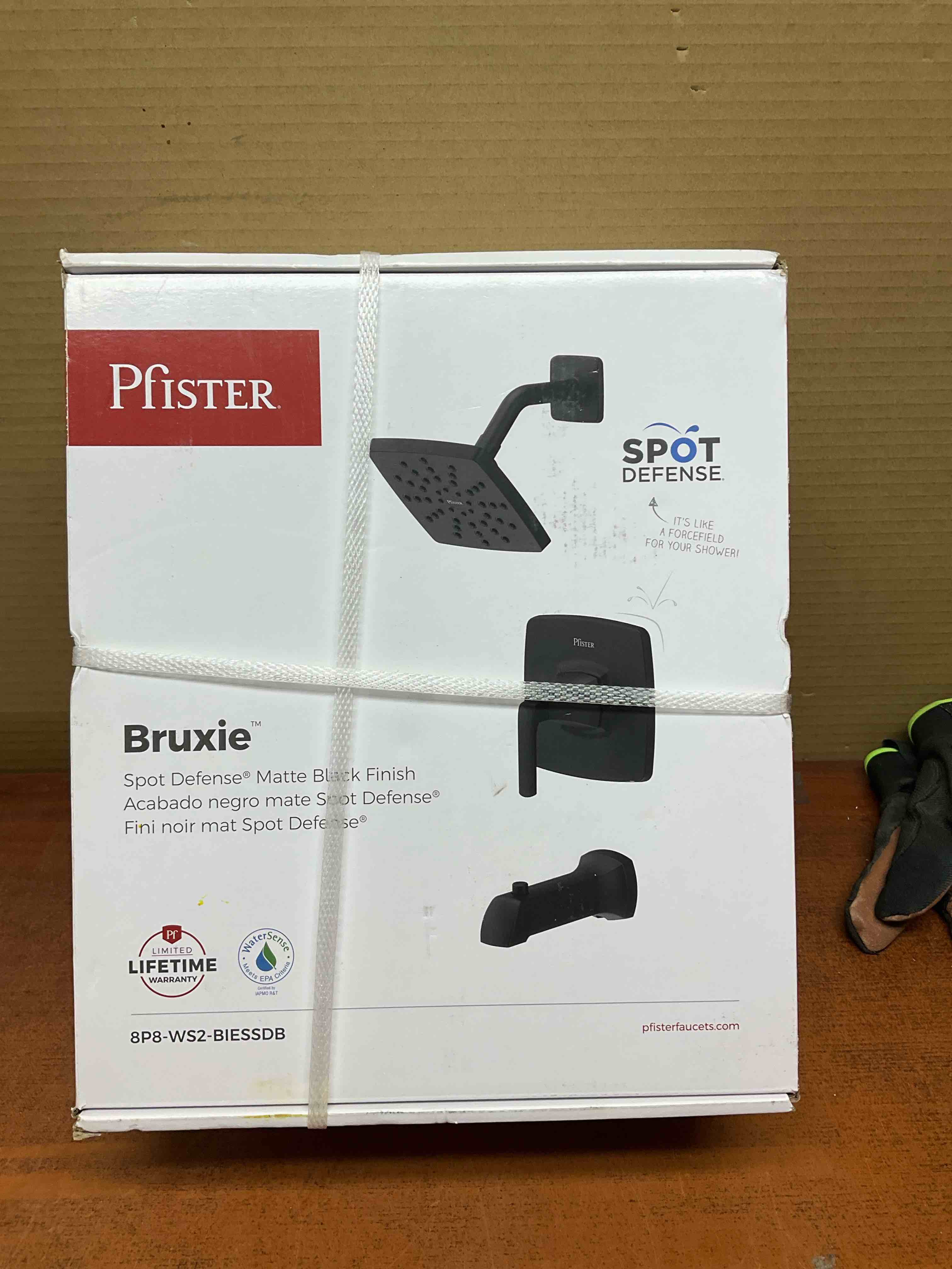 Condition photo showing New/Like New for pfister 8p8-ws2-bies matte black tub & shower faucet