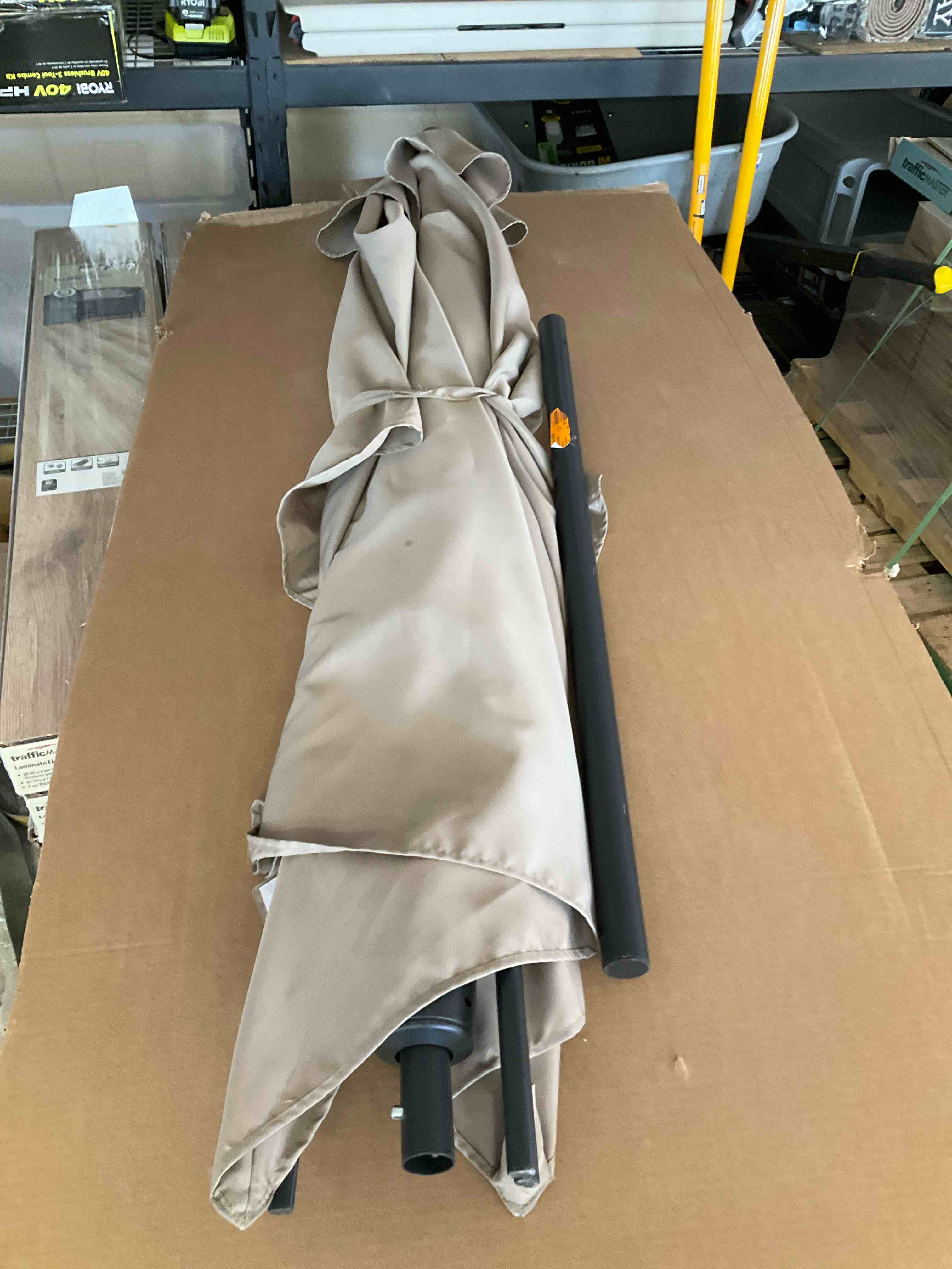 Hampton Bay 10‘ x 6 1/2‘ river bed umbrella** not in original packaging *** 
