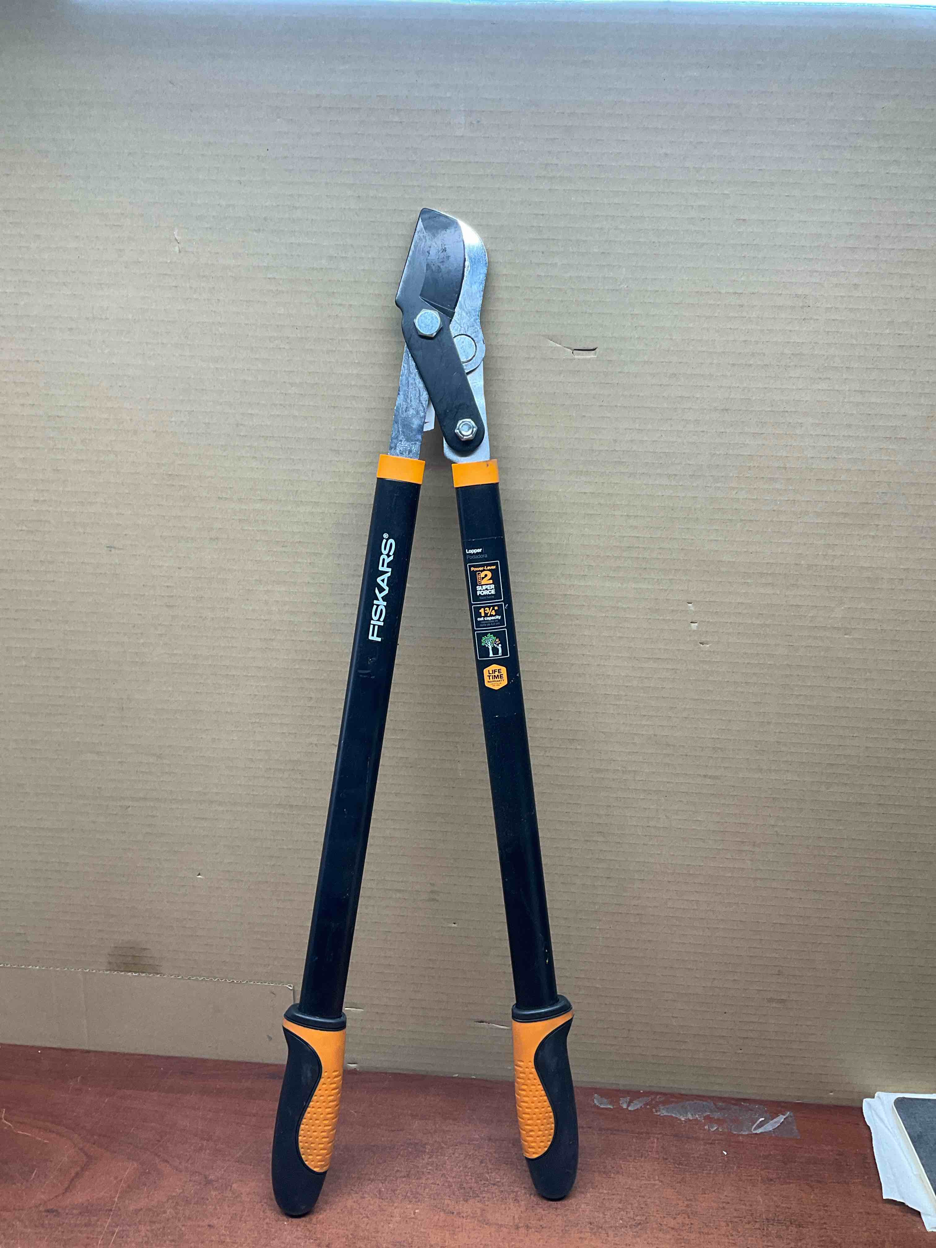 Fiskars 28" Power-Lever Lopper