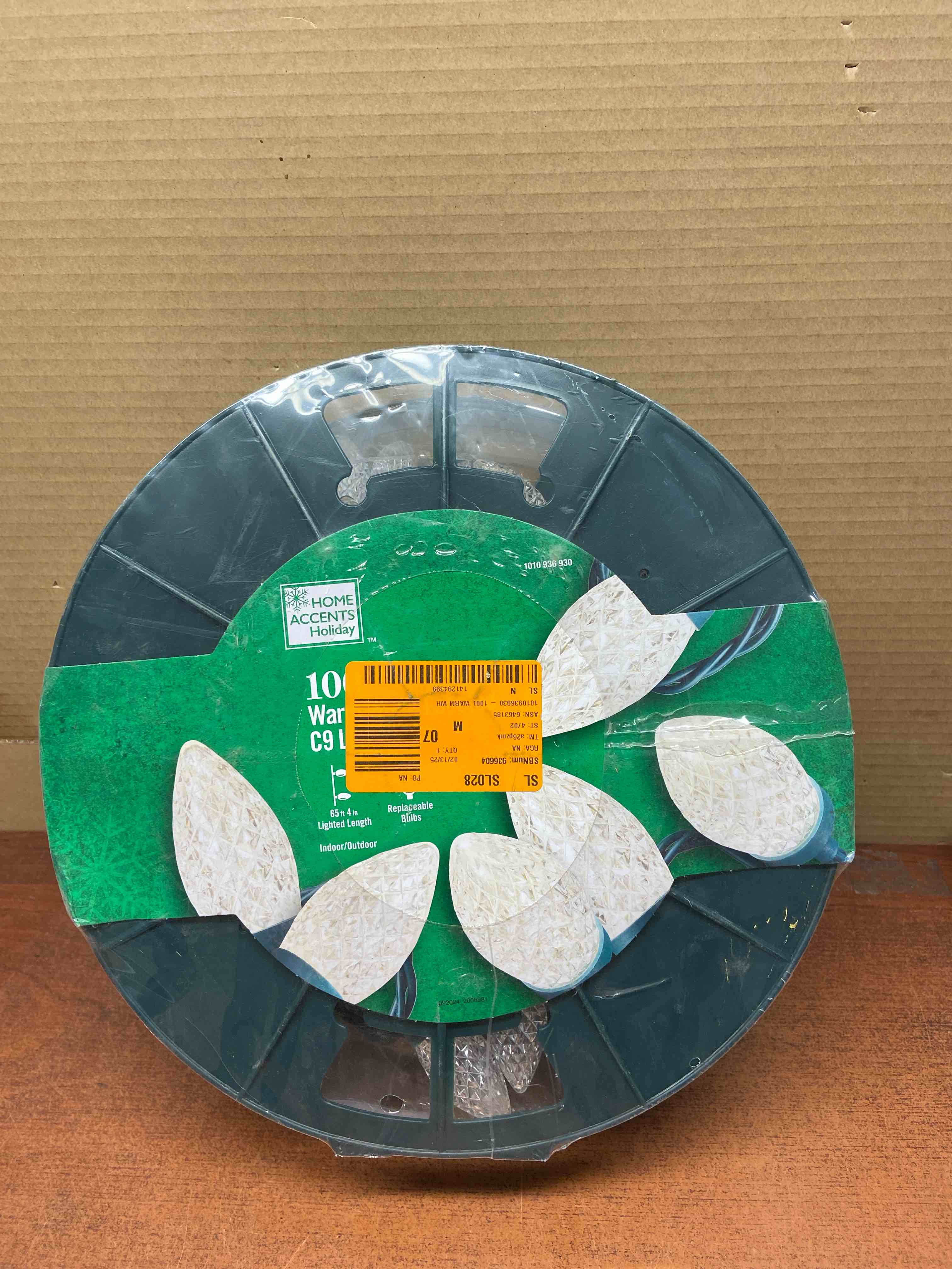 100 Count Warm White Faceted C9 LED Lights