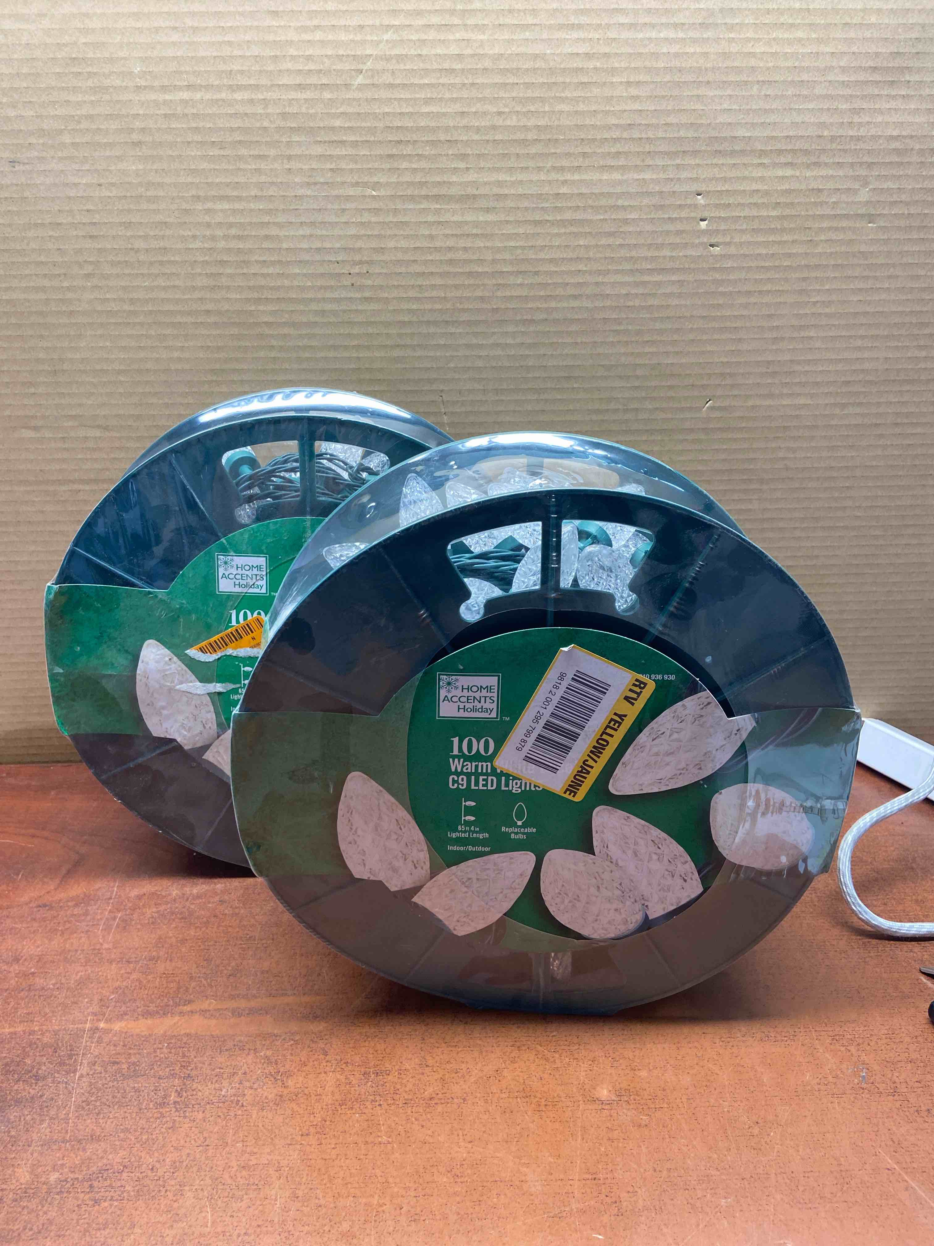 100 Count Warm White Faceted C9 LED Lights