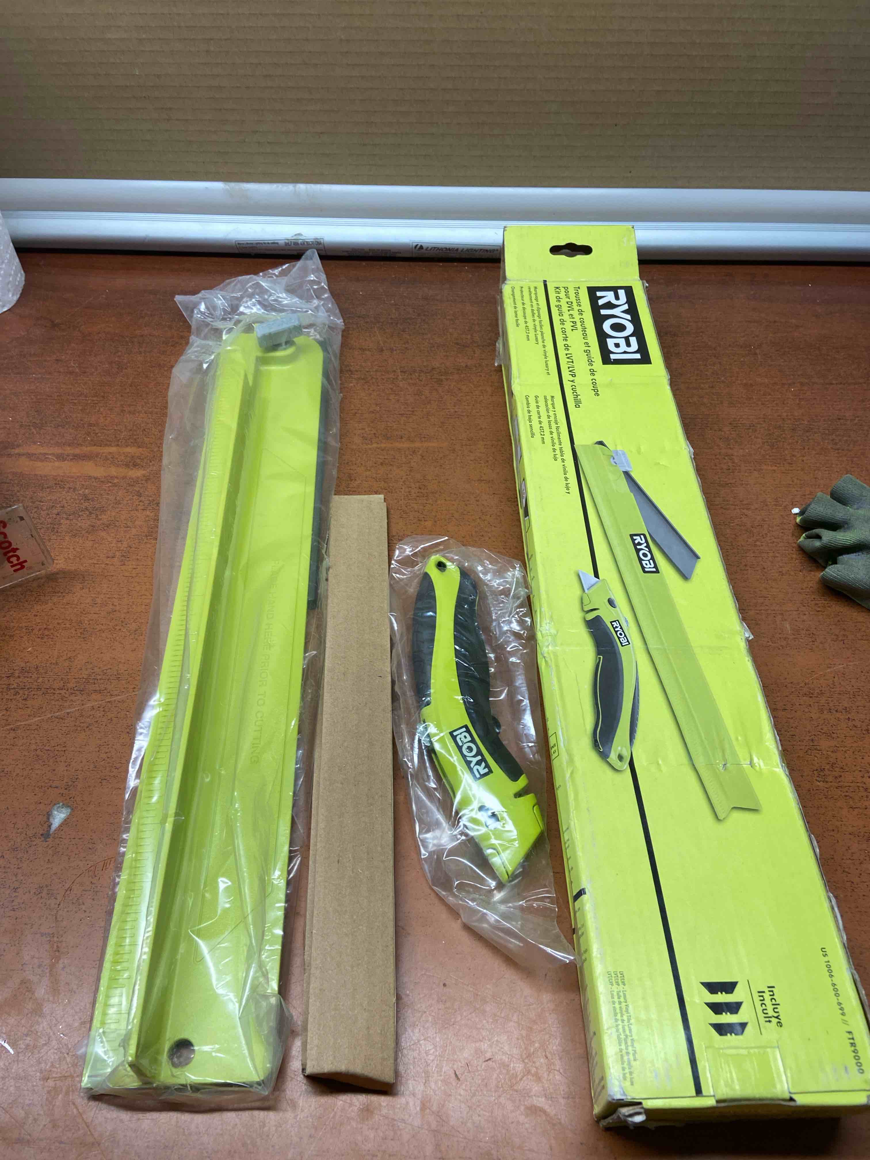 RYOBI LVT/LVP Cutting Guide and Knife Kit