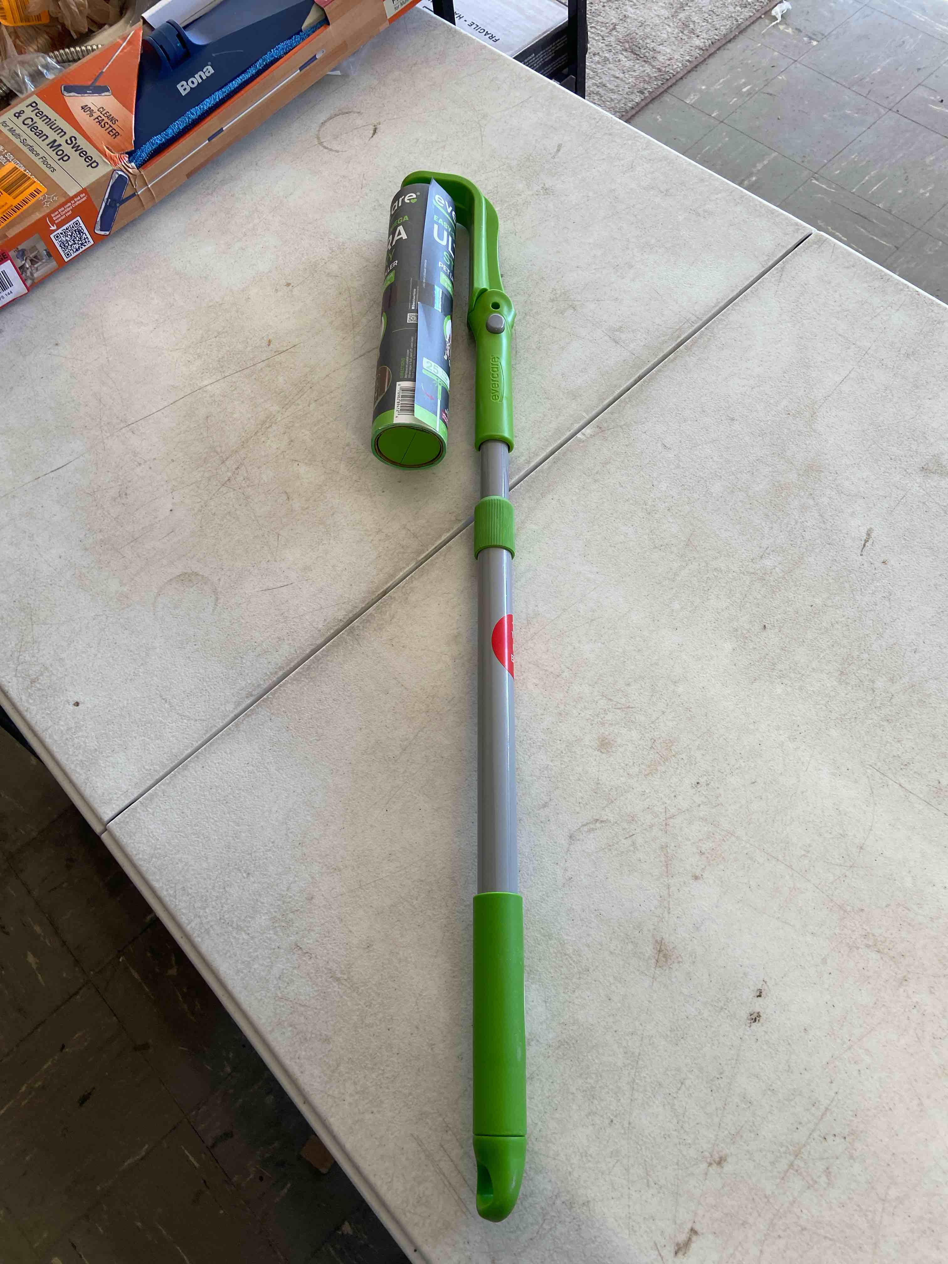 Evercare Easy Store Extendable Handle Mega Lint Roller - 25ct