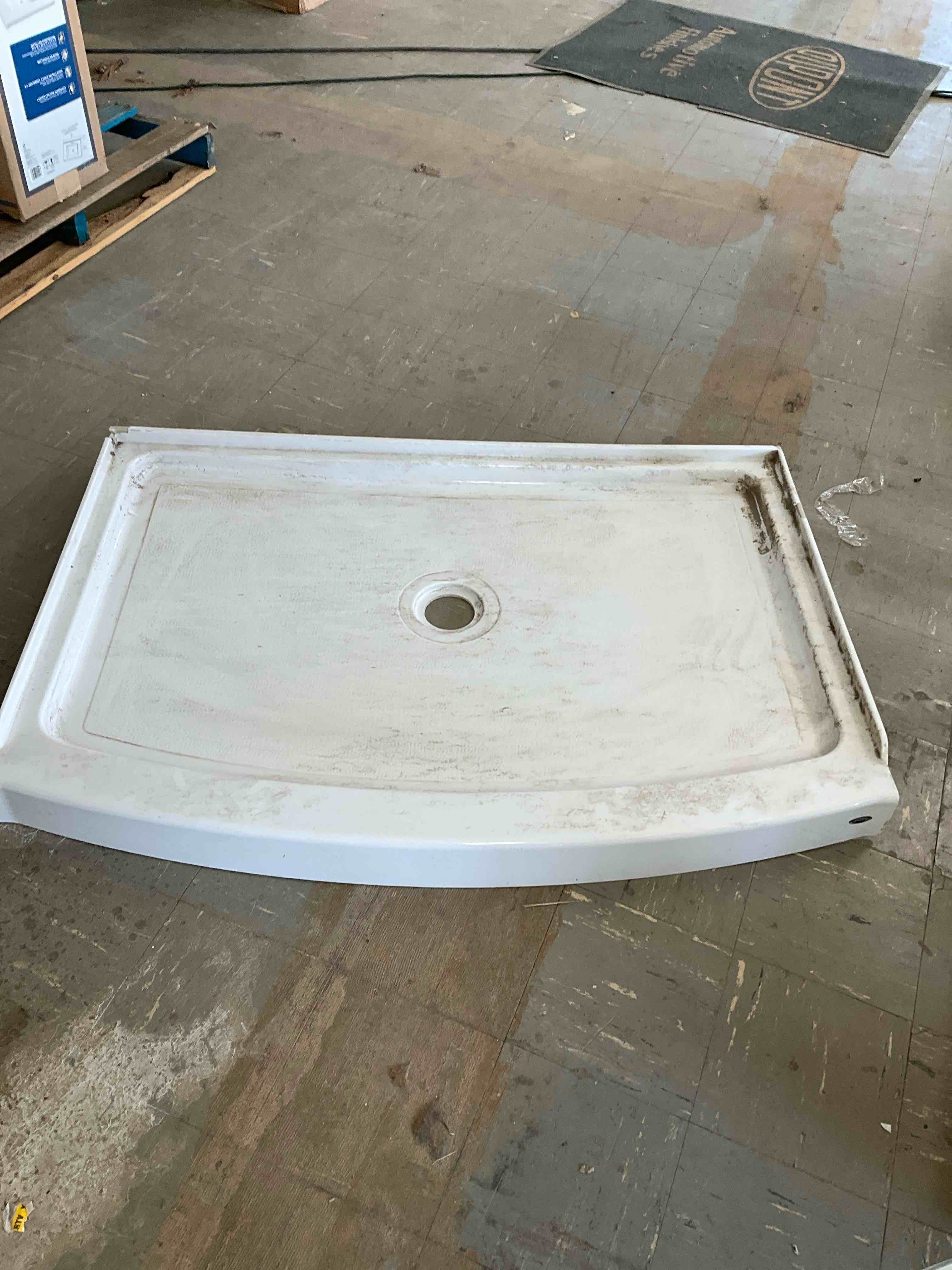 American Standard 48” x 30” shower pan*** a few small chips please see pictures **