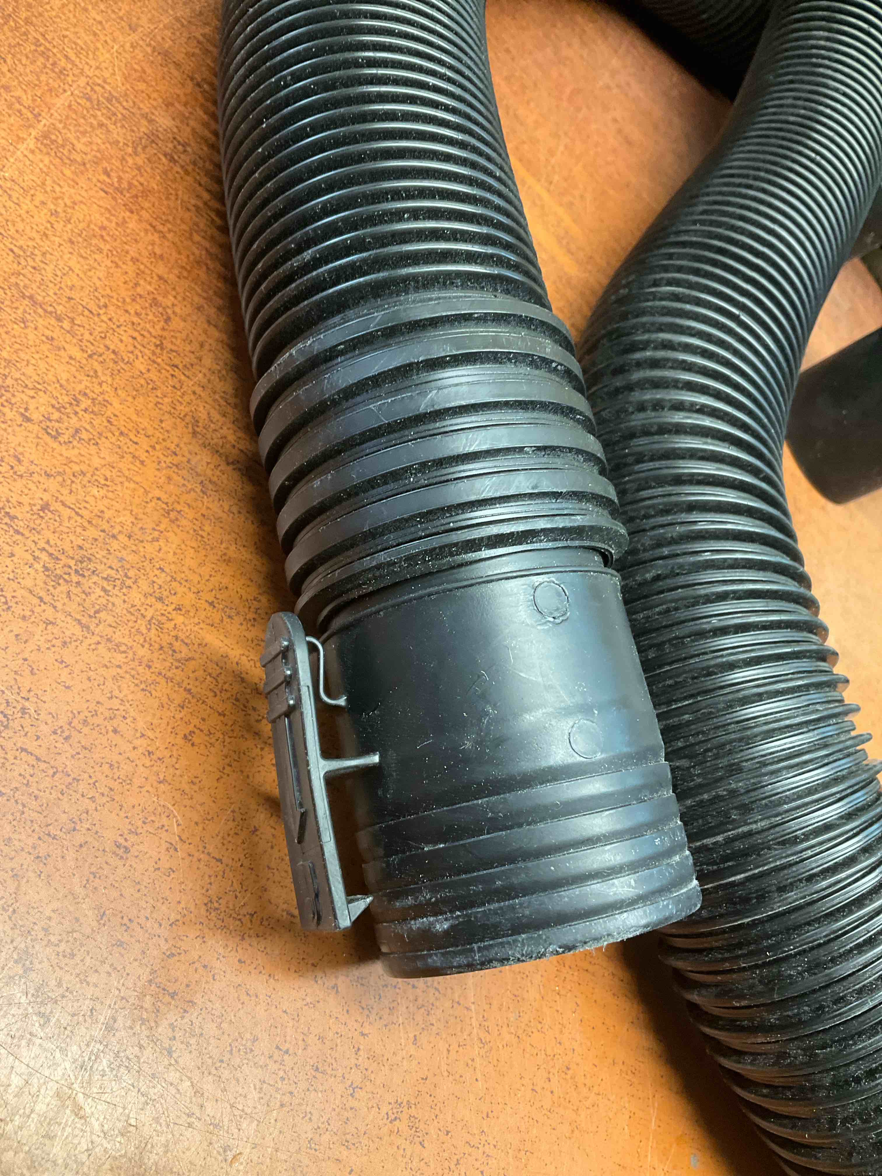 https://s3.amazonaws.com/lotting-images-prod/johnsoncity/RED3399277_1741980256576.jpeg