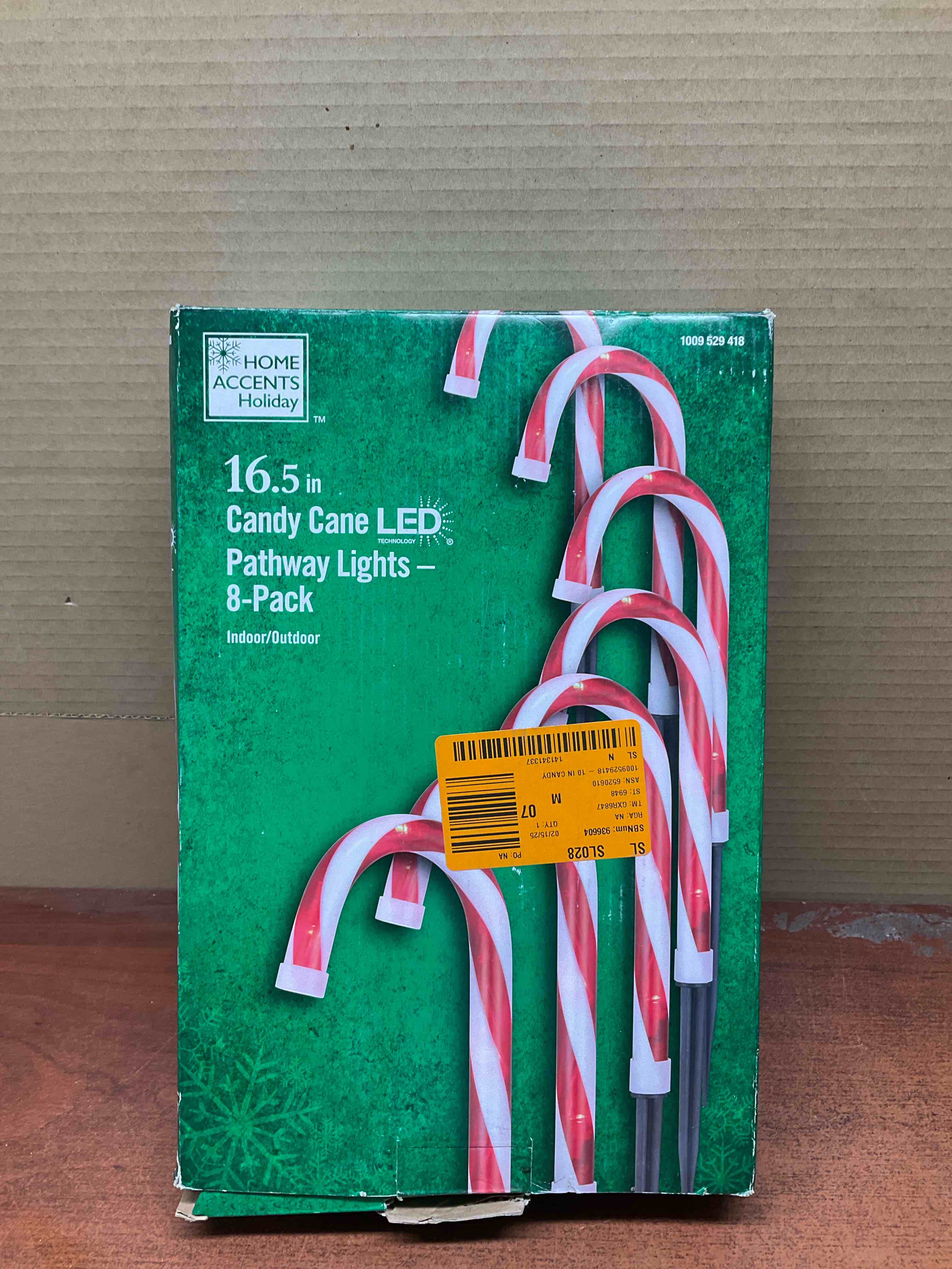 16.5 in. Candy Cane LED Pathway Lights (8-Pack)
