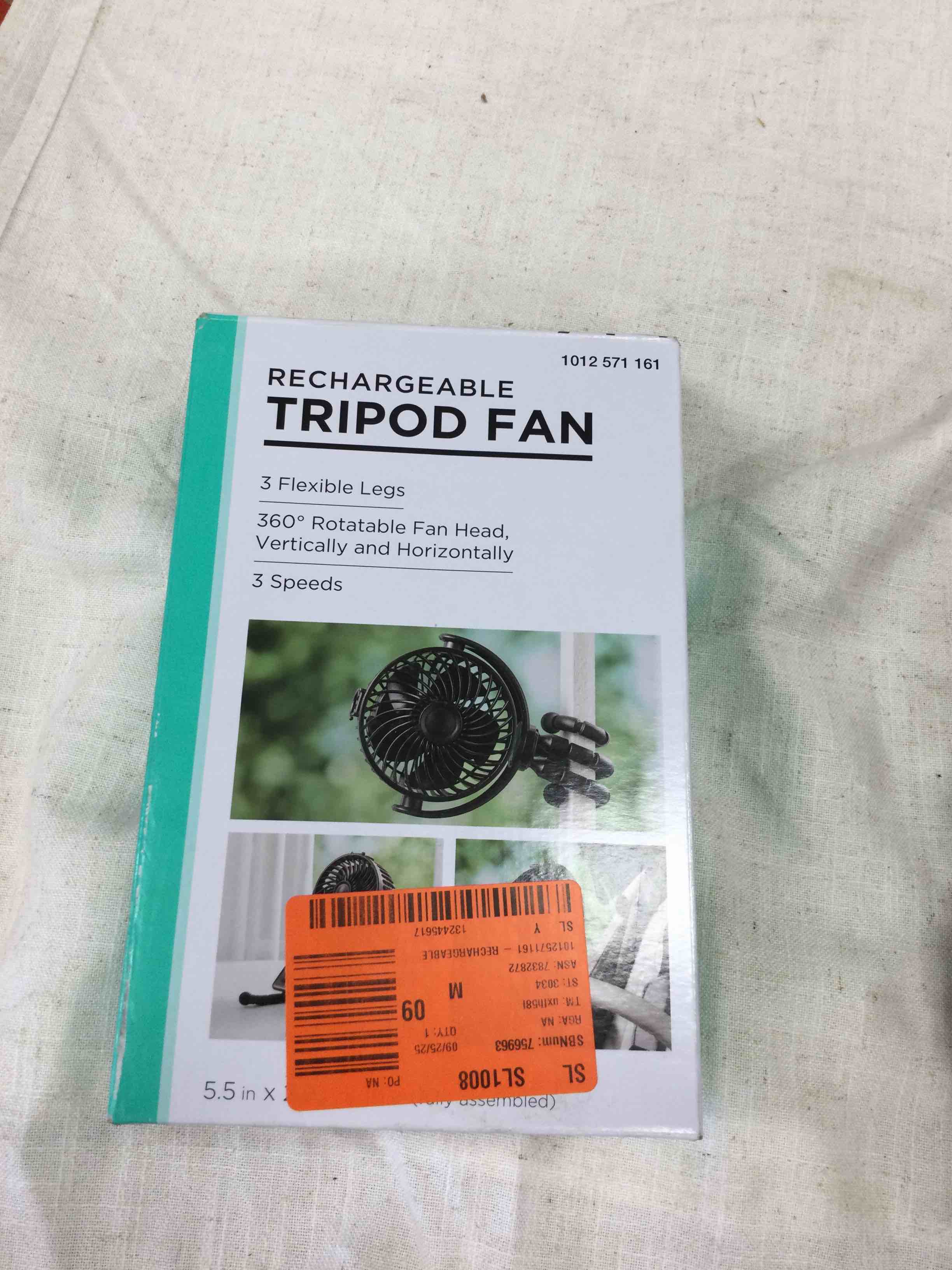 Rechargable Tripod Fan 3 Flexible Legs, 360 Rotatable Fan Head, Vertically and Horizontally 3 Speeds