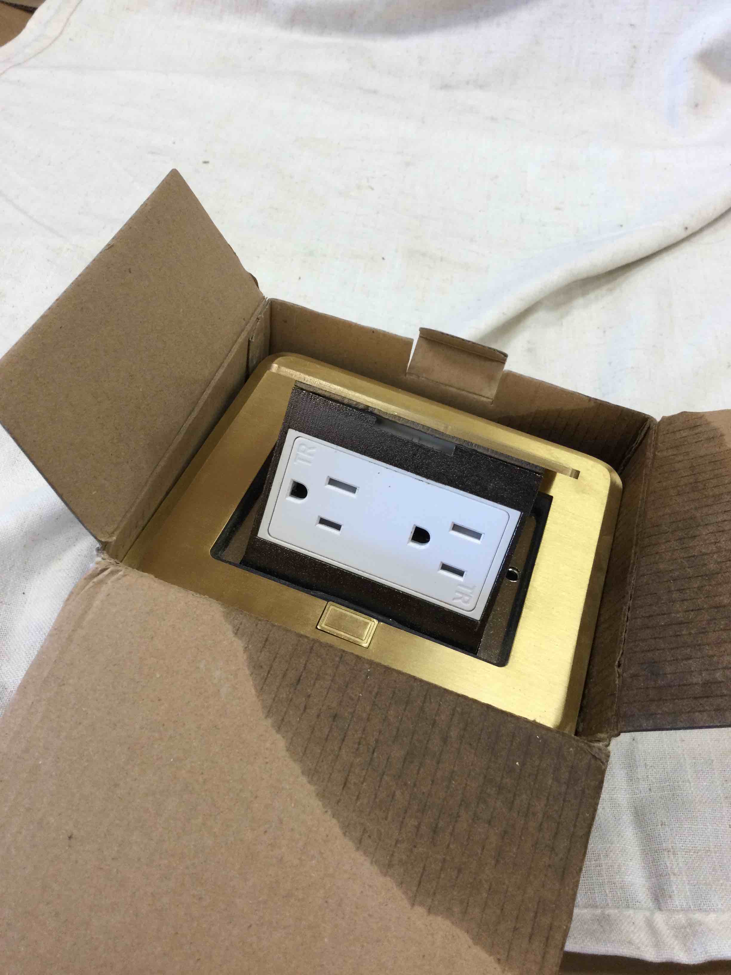 https://s3.amazonaws.com/lotting-images-prod/johnsoncity/TEA3562613_1760464965552.jpeg