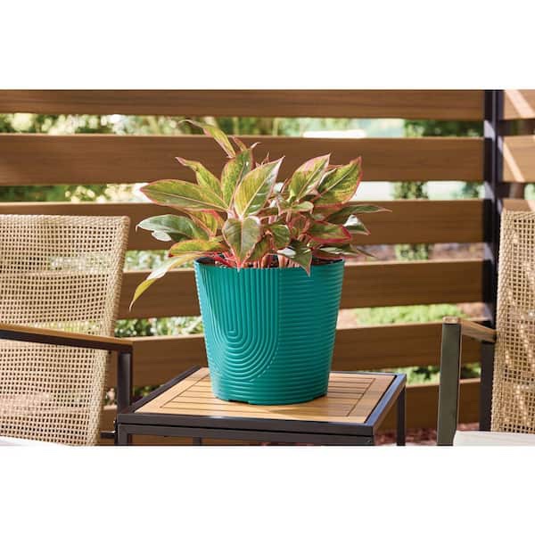 Vigoro Hayze Medium Teal Plastic Lightweight Round Planter with Drainage Holes (10.71 in. L x 10.71 in. W x 9.49 in. H)