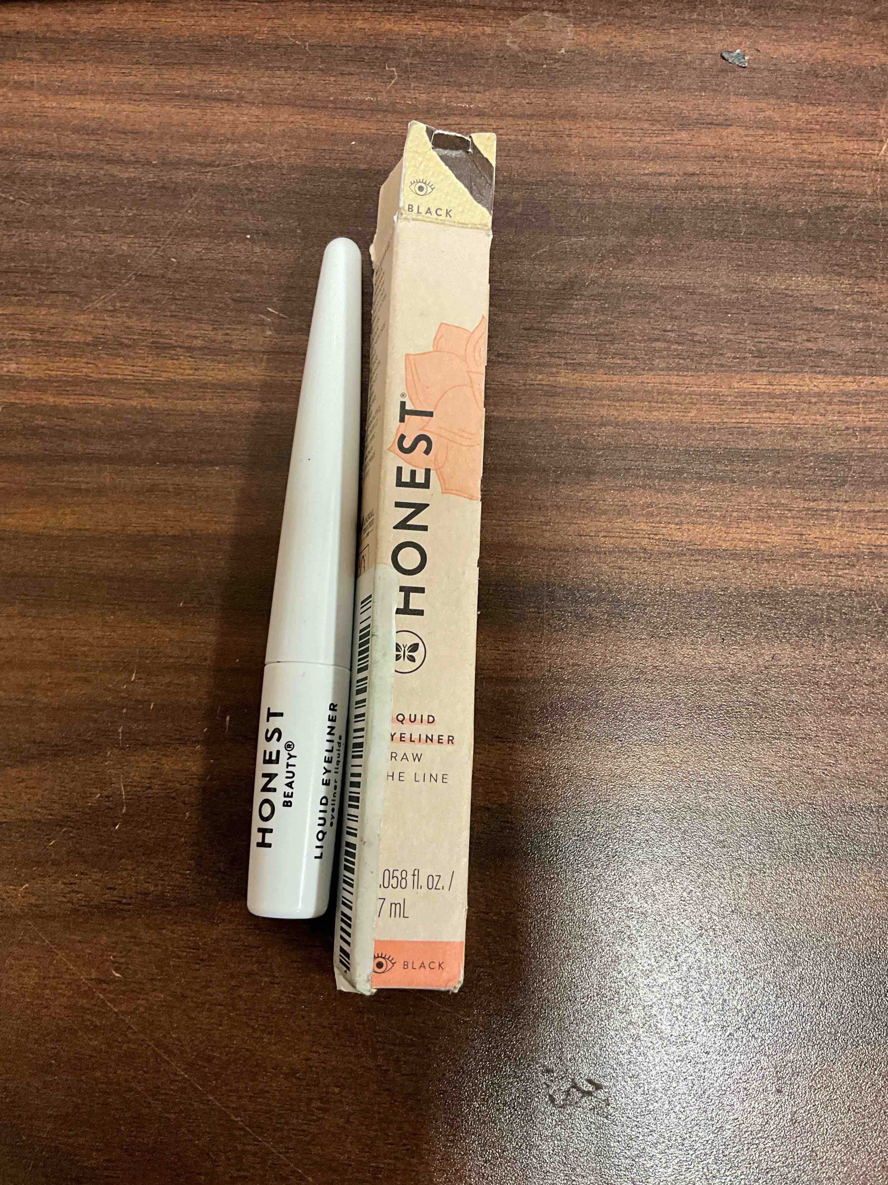 Condition photo showing New/Like New for looks unused. honest beauty longlasting liquid eyeliner | smudge + flake proof, precise application | hypoallergenic, vegan, + cruelty free | black, 0.58 fl oz