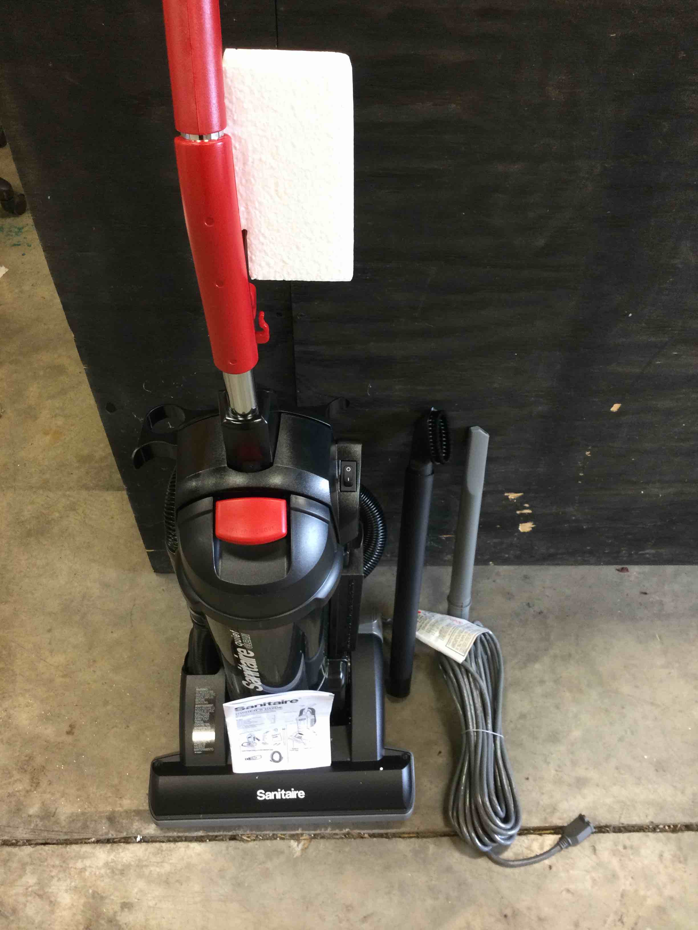 Sanitaire FORCE QuietClean Upright Vacuum SC5845D  Black