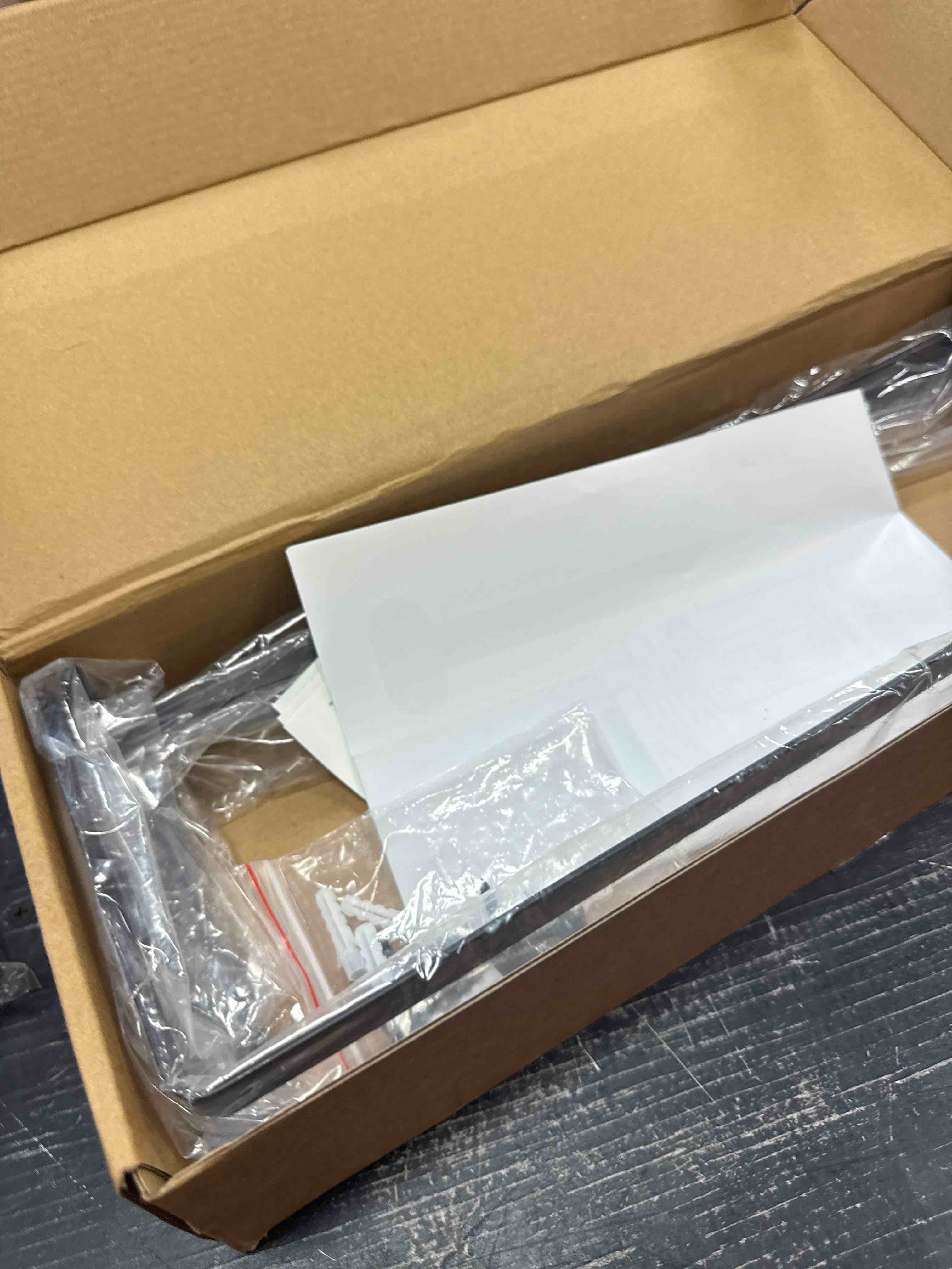 https://s3.amazonaws.com/lotting-images-prod/johnsoncity/YEL3880269_1752689774772.jpeg