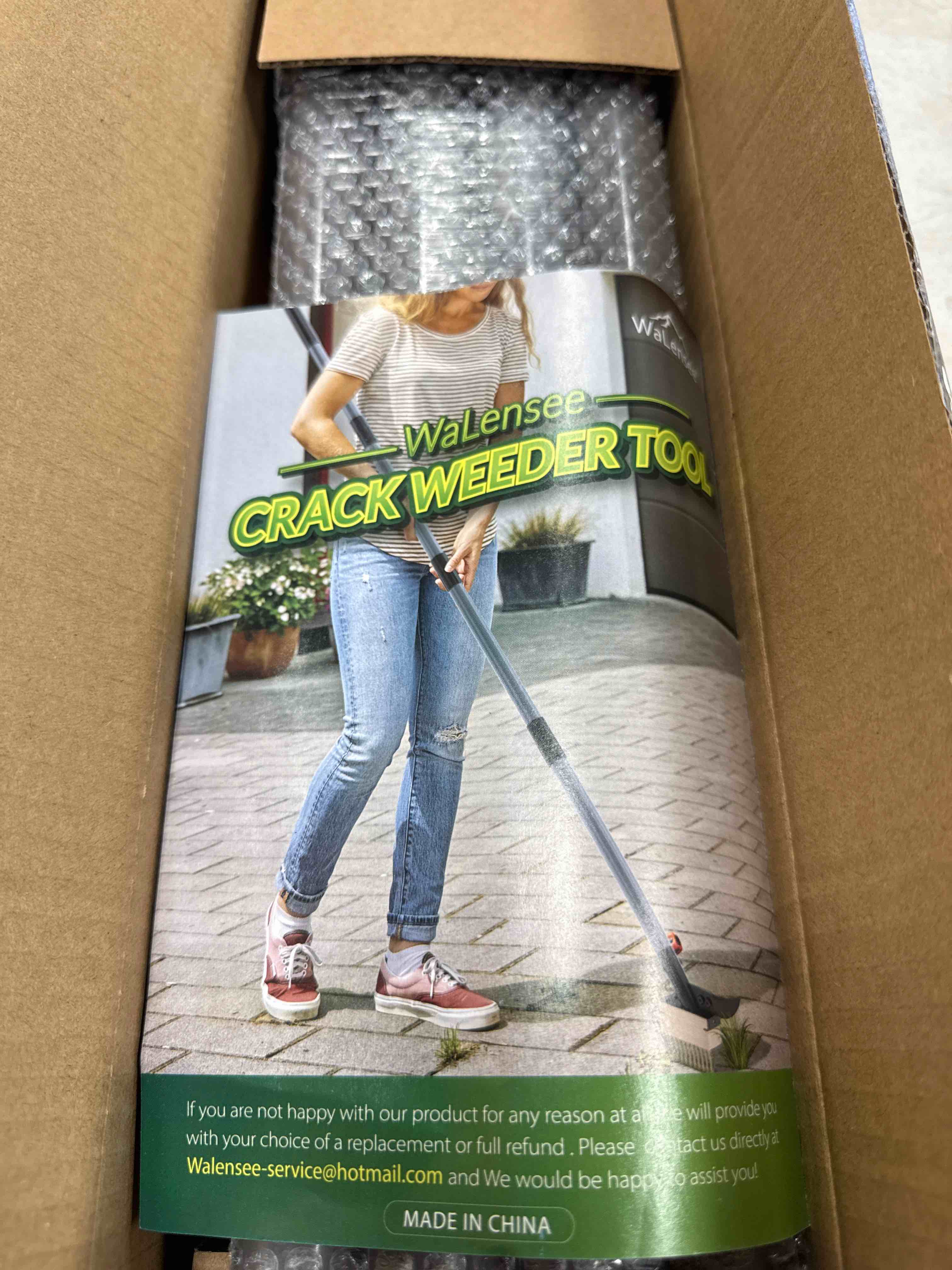 Crack Weeder Tool