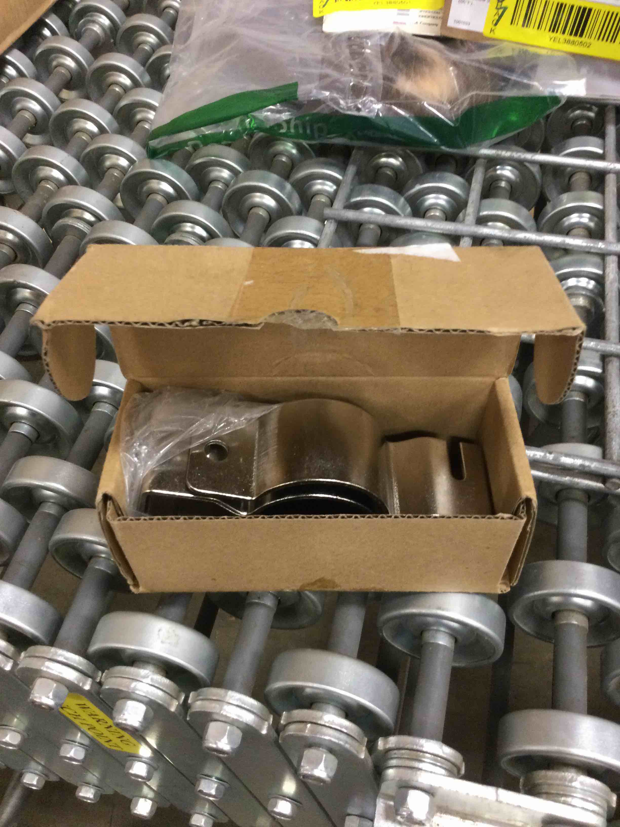 https://s3.amazonaws.com/lotting-images-prod/johnsoncity/YEL3880500_1754497852019.jpeg