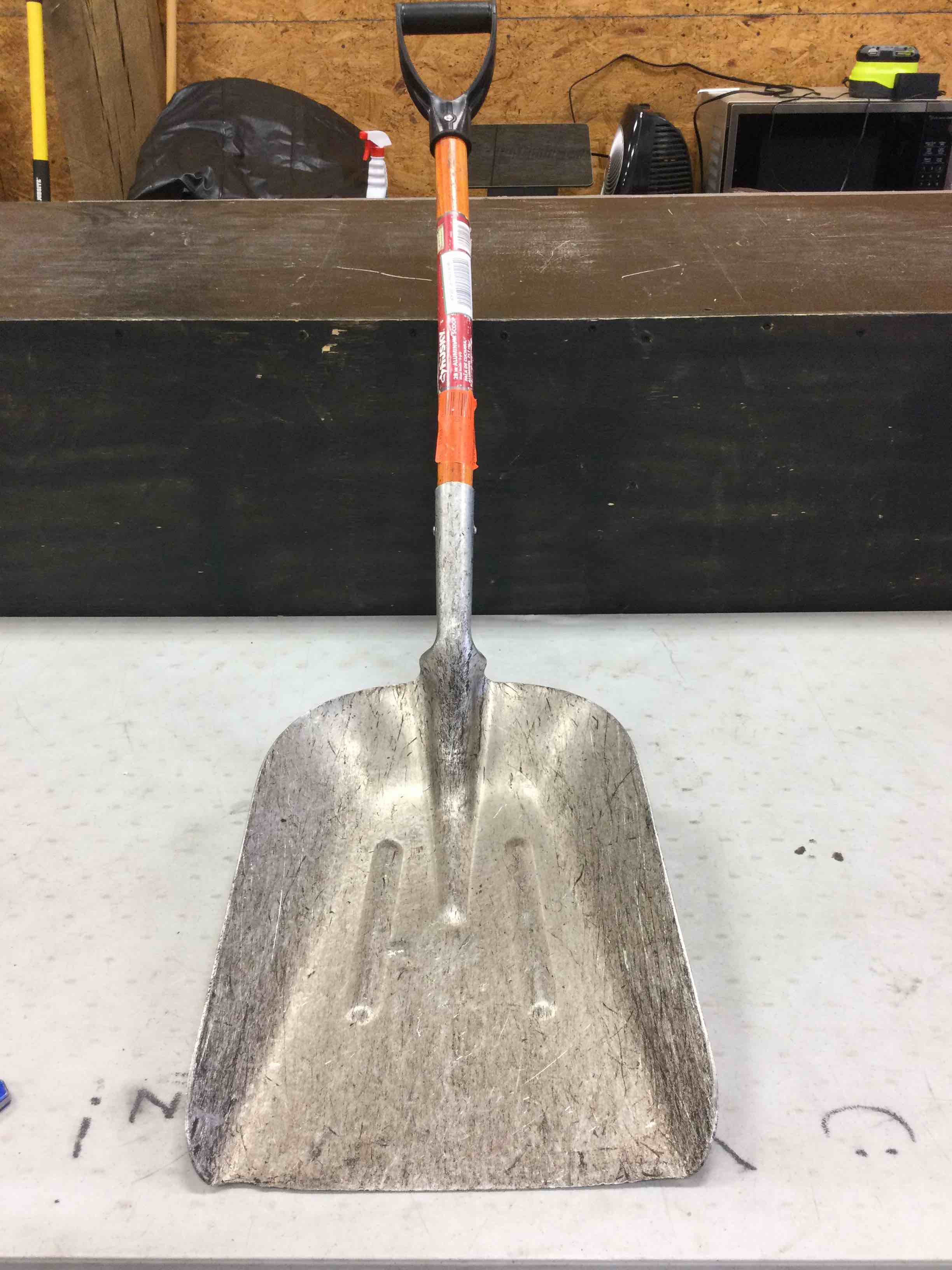 Husky Aluminum Scoop Shovel
