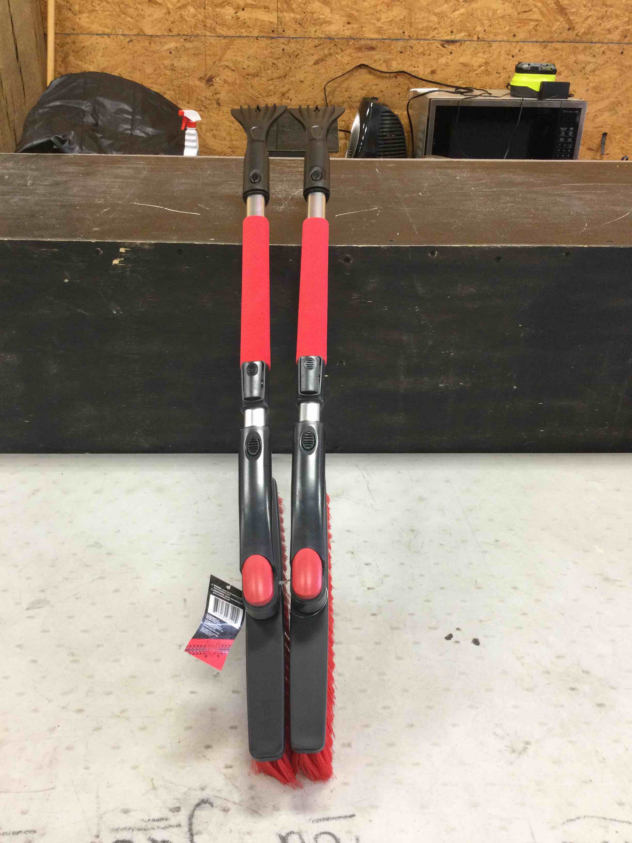 Grease Monkey Ice Scraper and Rotating Snow Brush